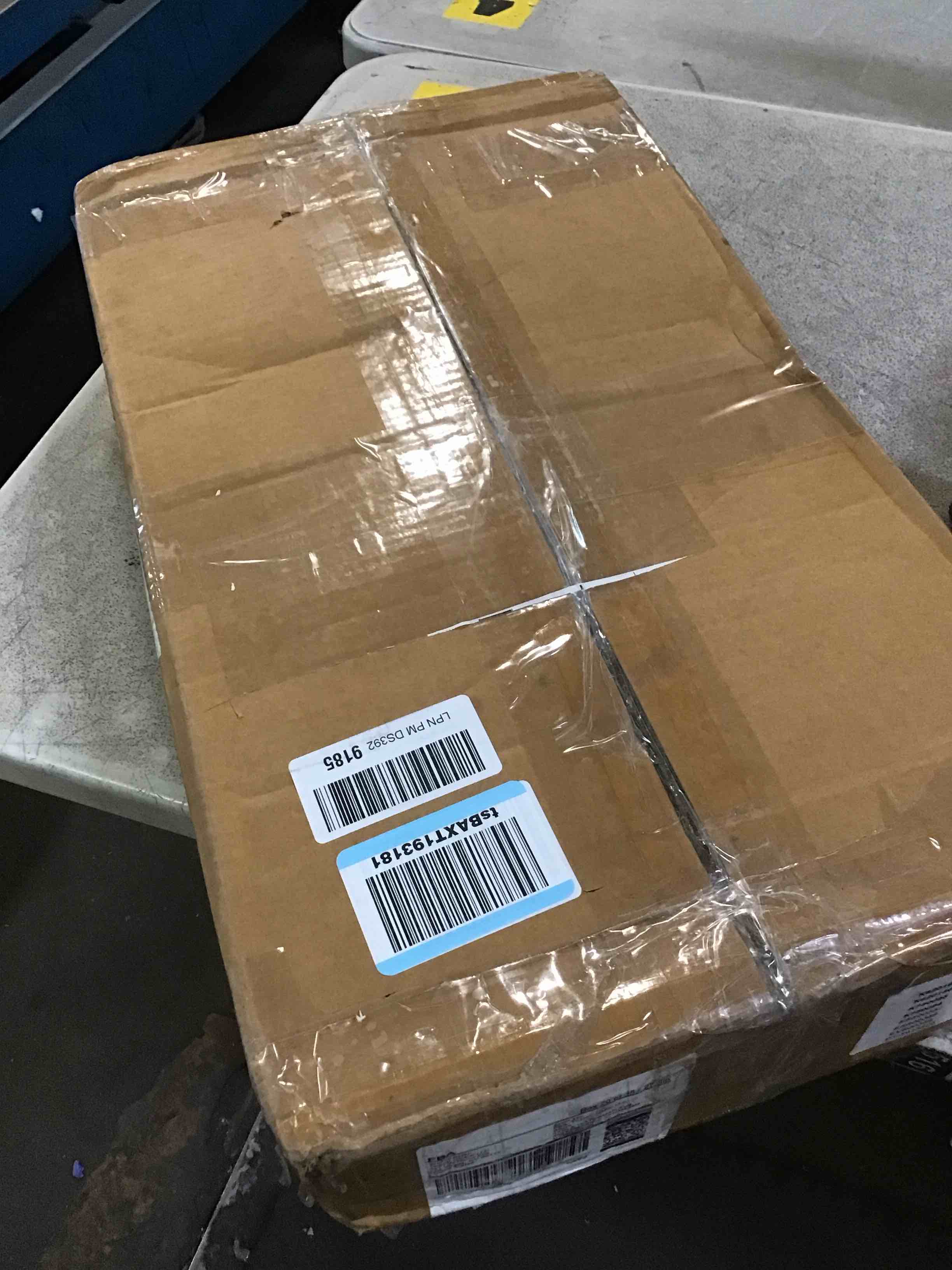 https://s3.amazonaws.com/lotting-images-prod/bidfta/GRA1781505_1741029948429.jpeg