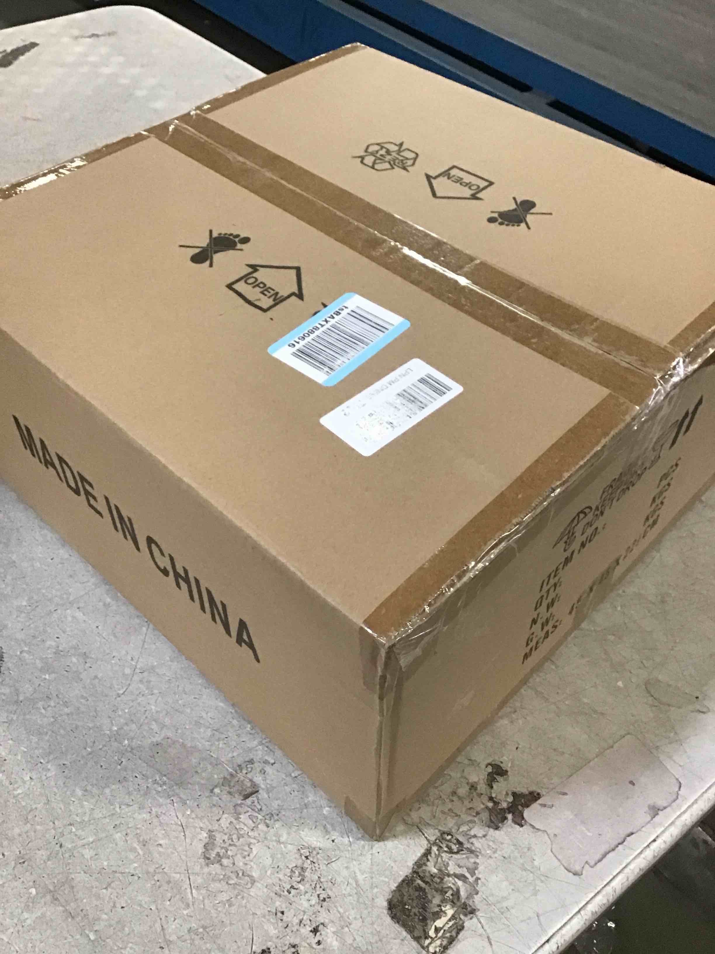 https://s3.amazonaws.com/lotting-images-prod/bidfta/GRA1781670_1741108287446.jpeg