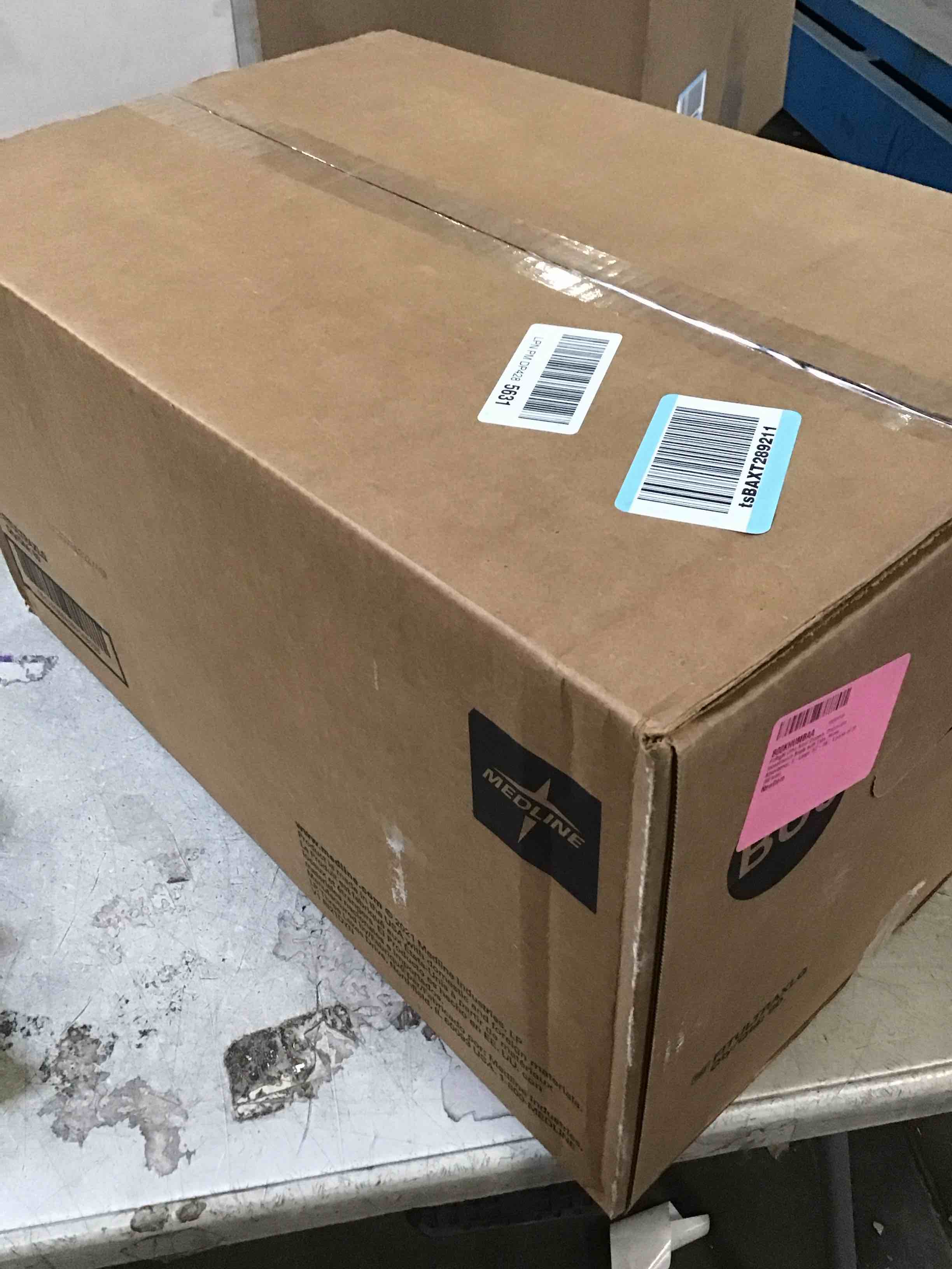 https://s3.amazonaws.com/lotting-images-prod/bidfta/GRA1781736_1741116440172.jpeg