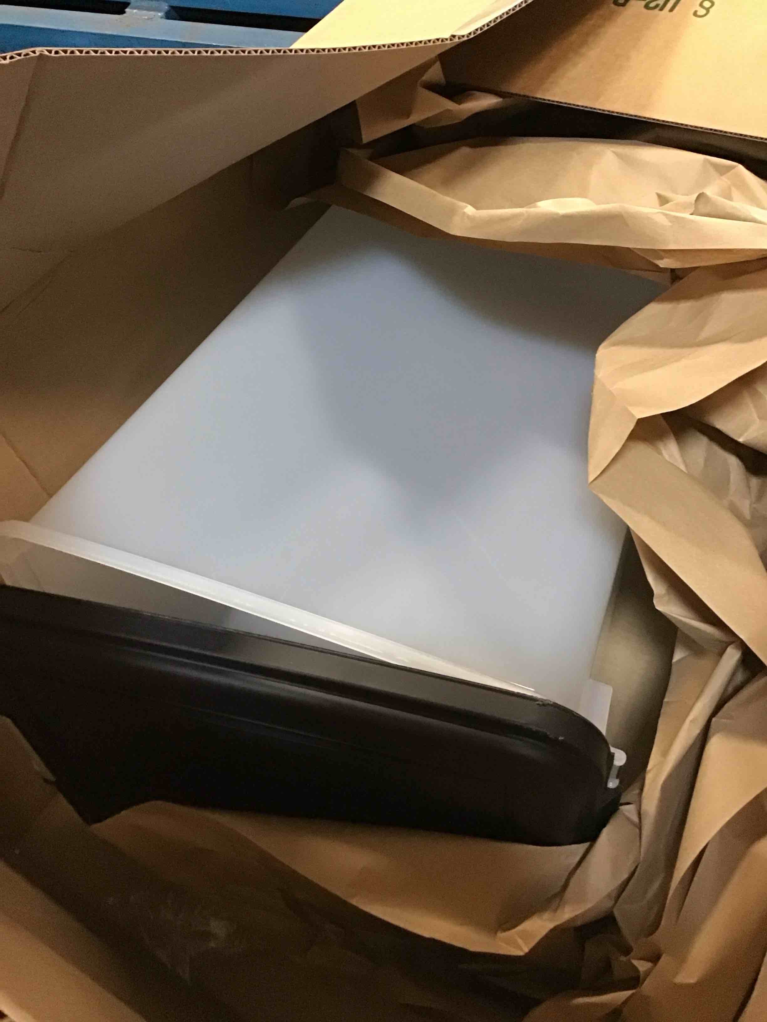 https://s3.amazonaws.com/lotting-images-prod/bidfta/GRA1782314_1741355900392.jpeg