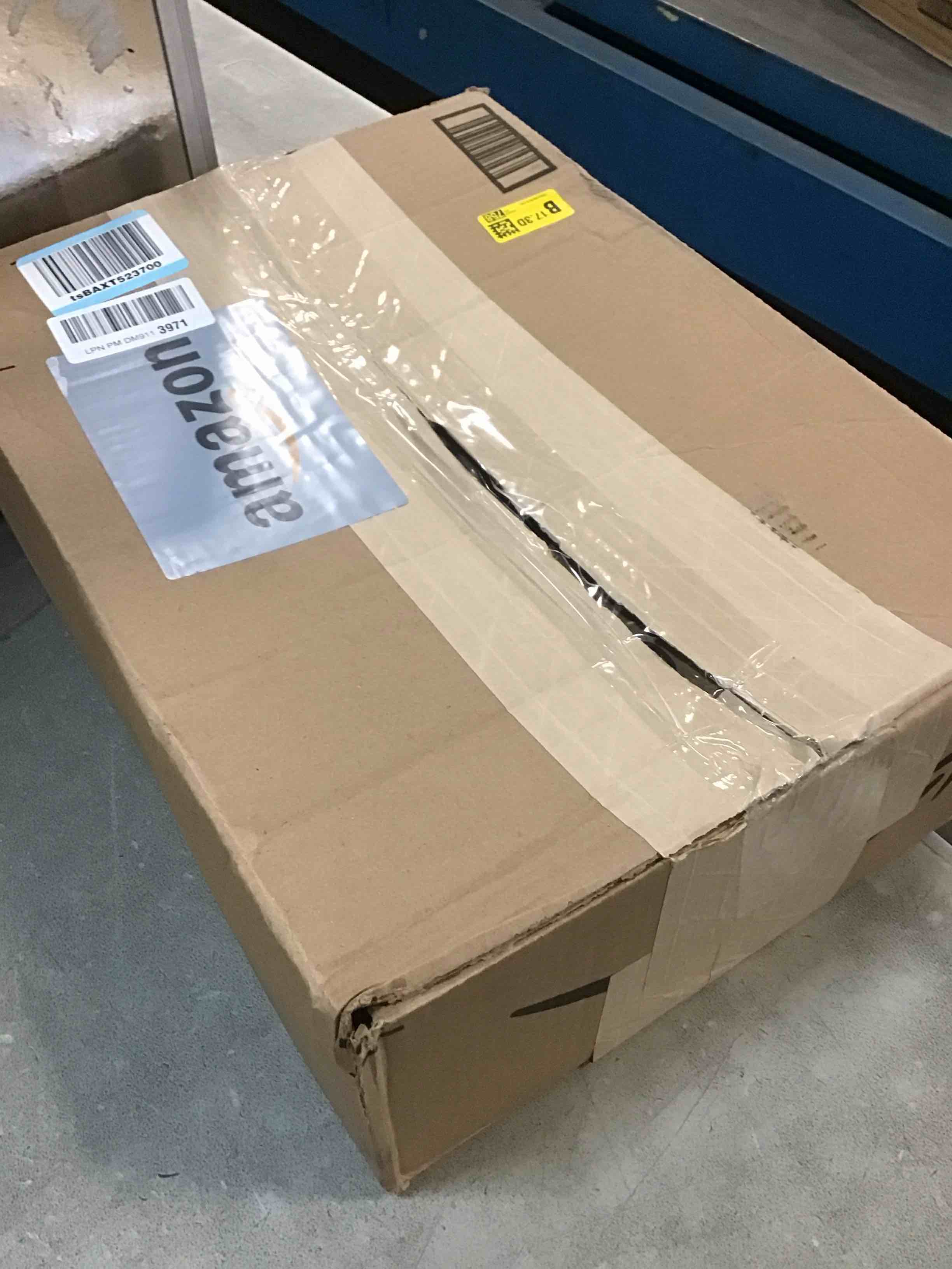 https://s3.amazonaws.com/lotting-images-prod/bidfta/GRA1782784_1741617356184.jpeg