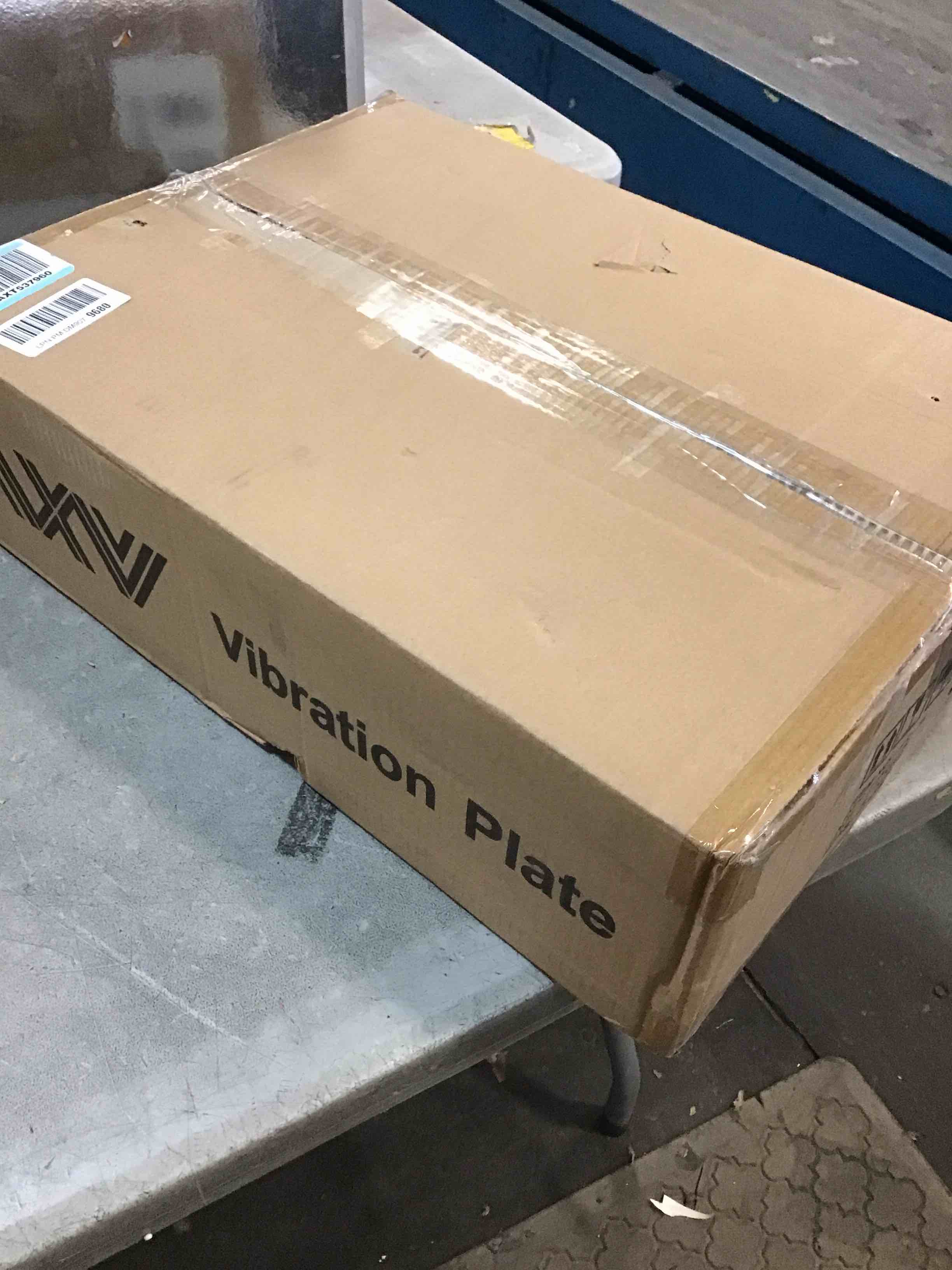 https://s3.amazonaws.com/lotting-images-prod/bidfta/GRA1782801_1741619045288.jpeg