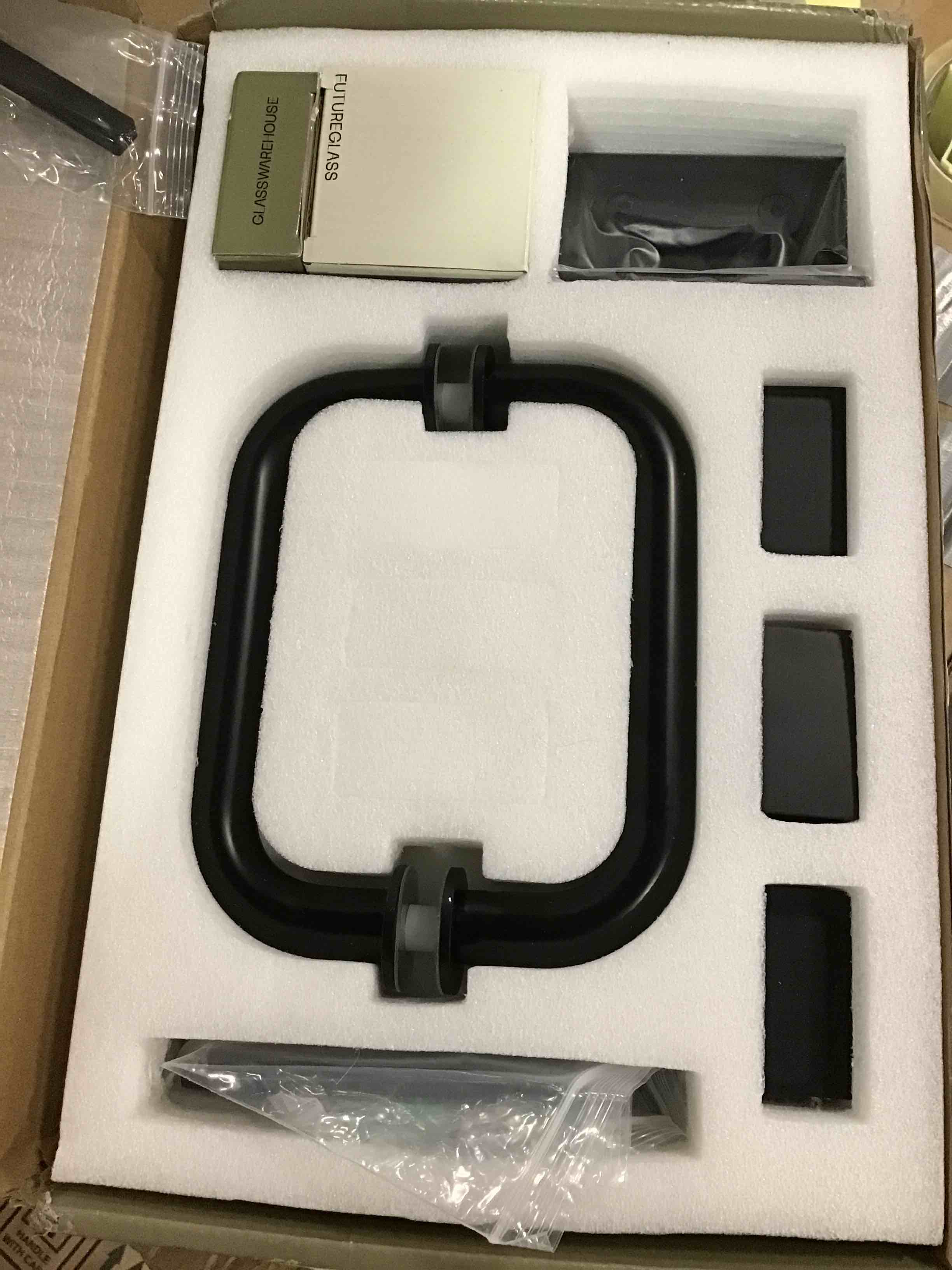 https://s3.amazonaws.com/lotting-images-prod/bidfta/GRA1784498_1738246070236.jpeg
