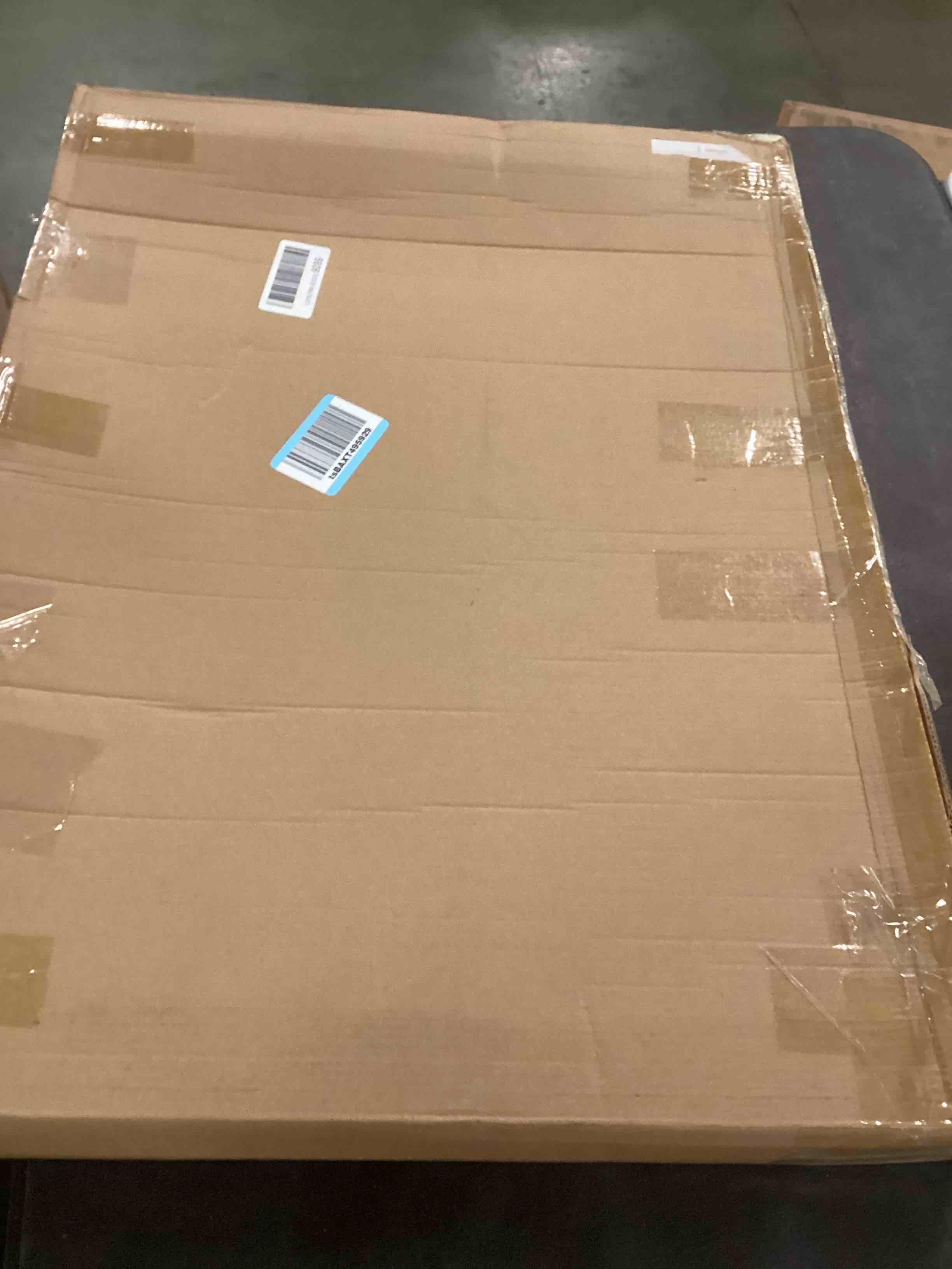 https://s3.amazonaws.com/lotting-images-prod/bidfta/GRA1786037_1736345164698.jpeg