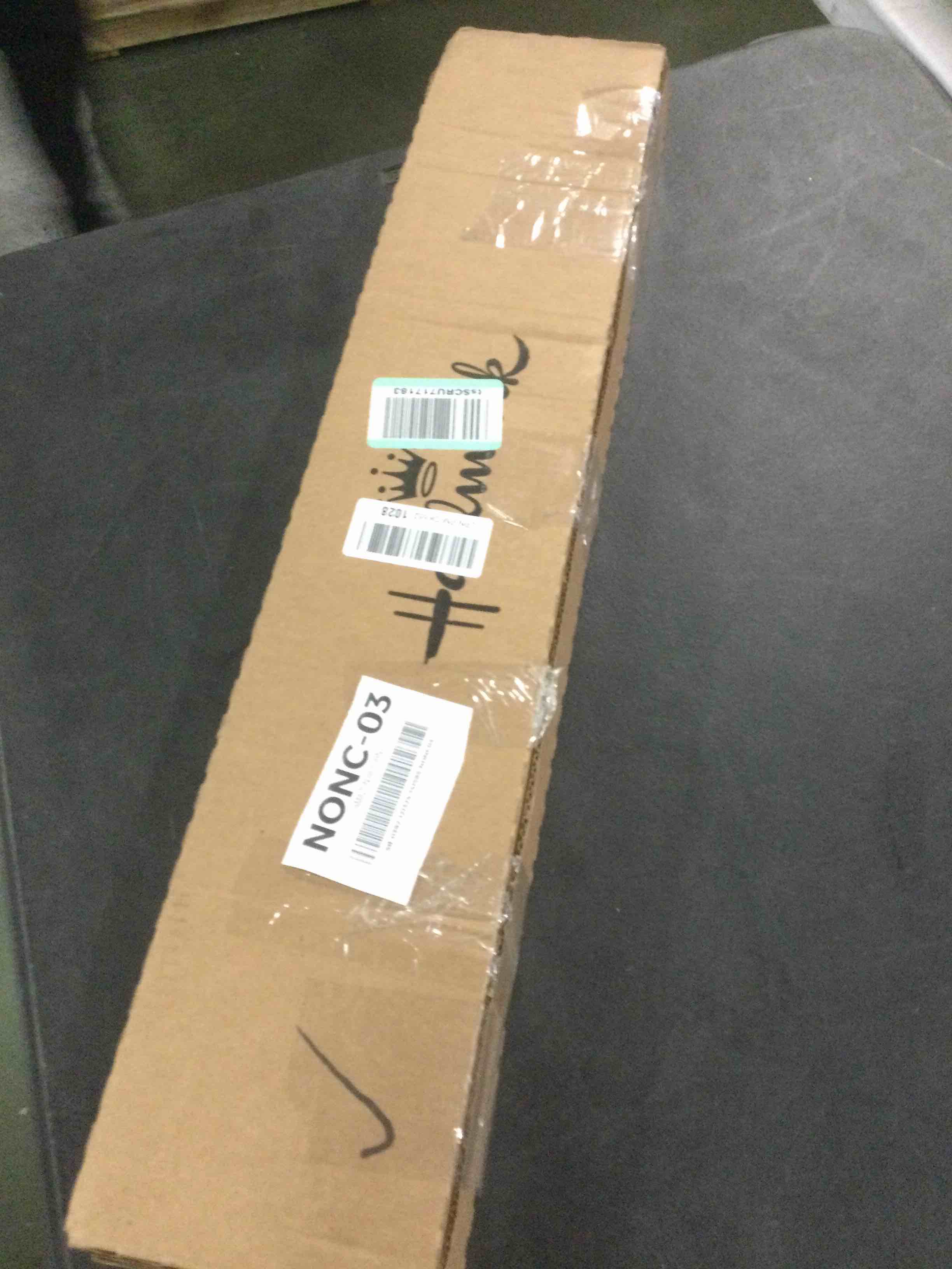 https://s3.amazonaws.com/lotting-images-prod/bidfta/GRA1786607_1736532221405.jpeg