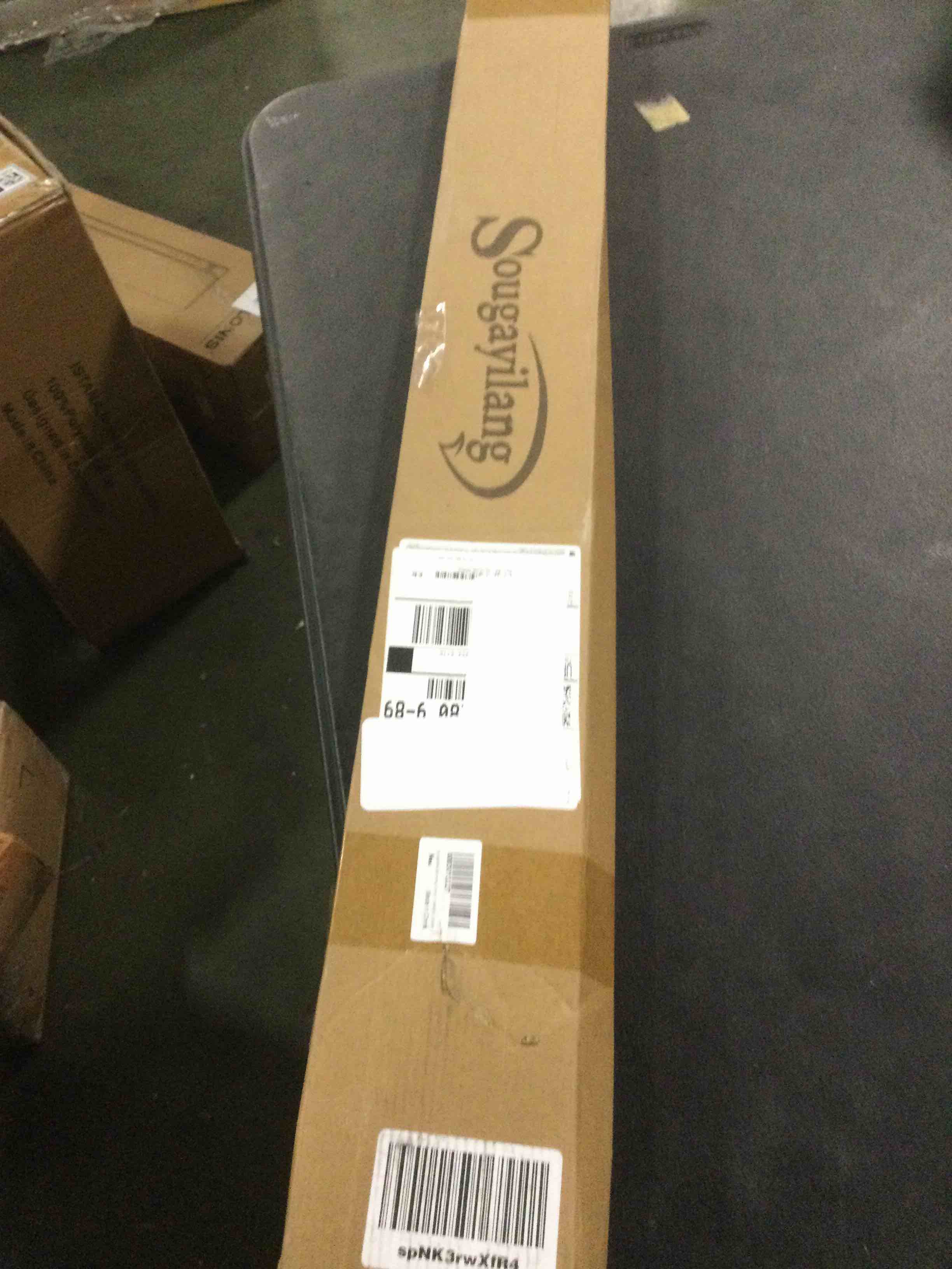 https://s3.amazonaws.com/lotting-images-prod/bidfta/GRA1786650_1736537567602.jpeg