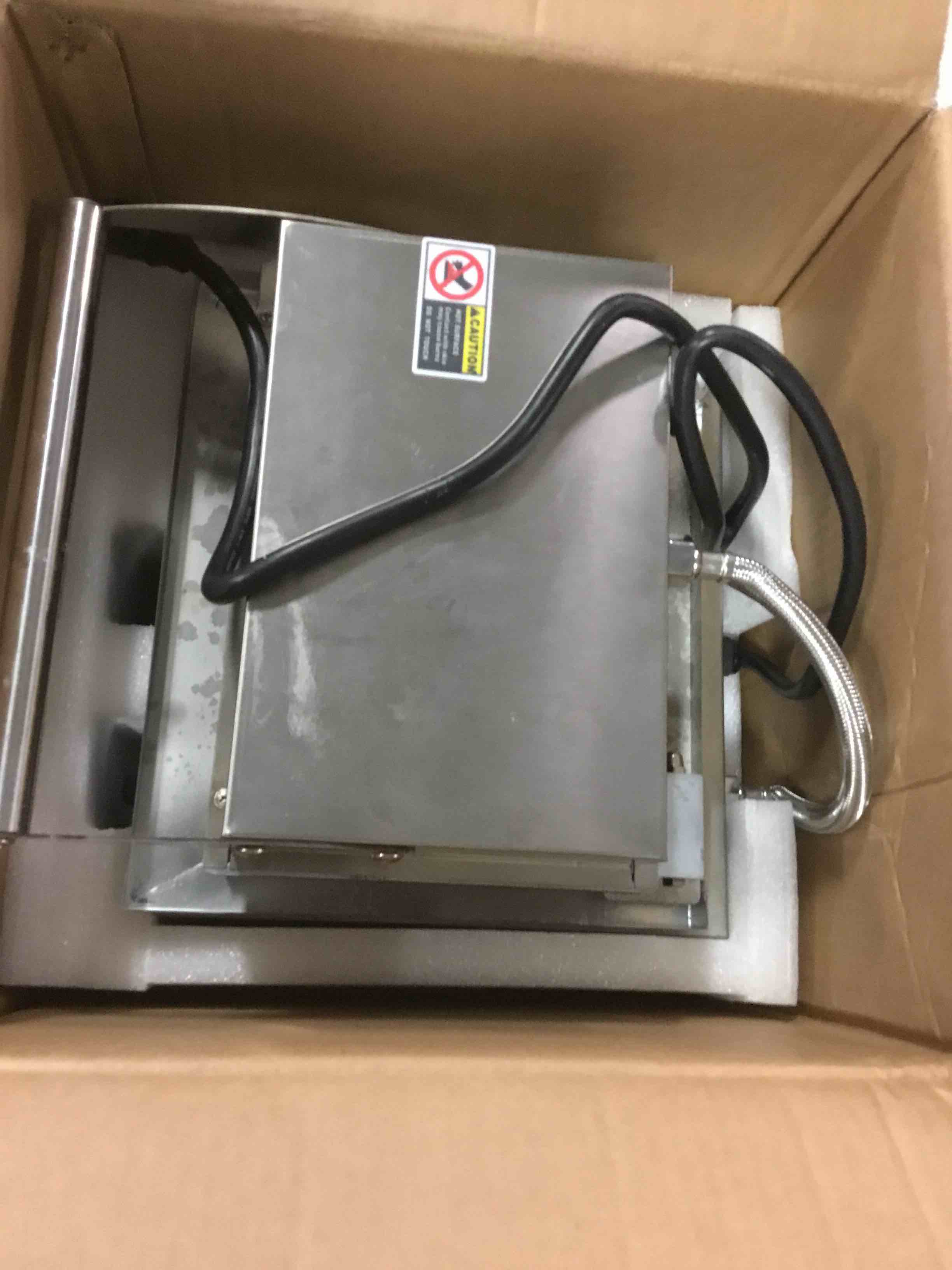https://s3.amazonaws.com/lotting-images-prod/bidfta/GRA1786827_1736785438228.jpeg