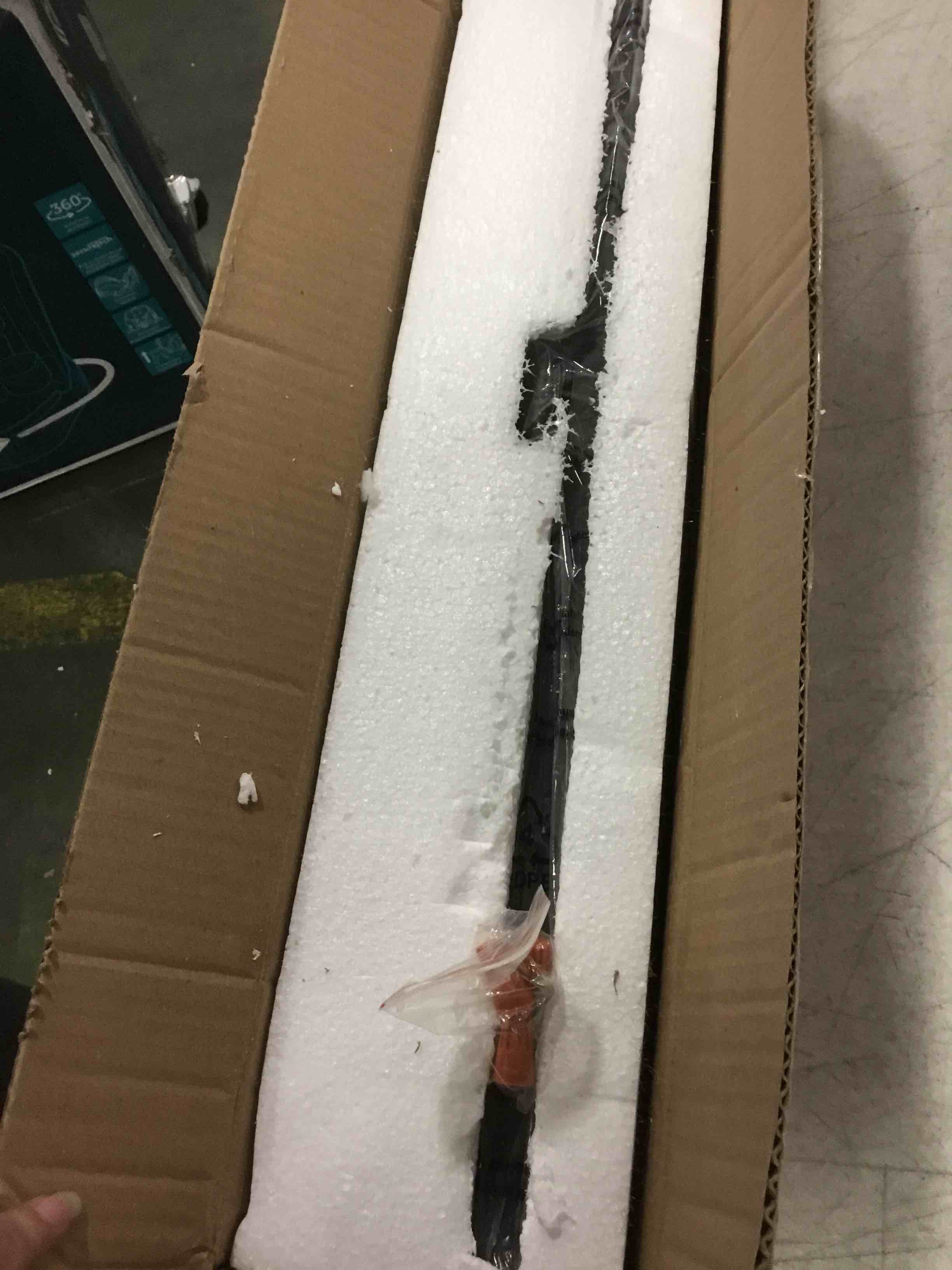 https://s3.amazonaws.com/lotting-images-prod/bidfta/GRA1786897_1736794053419.jpeg