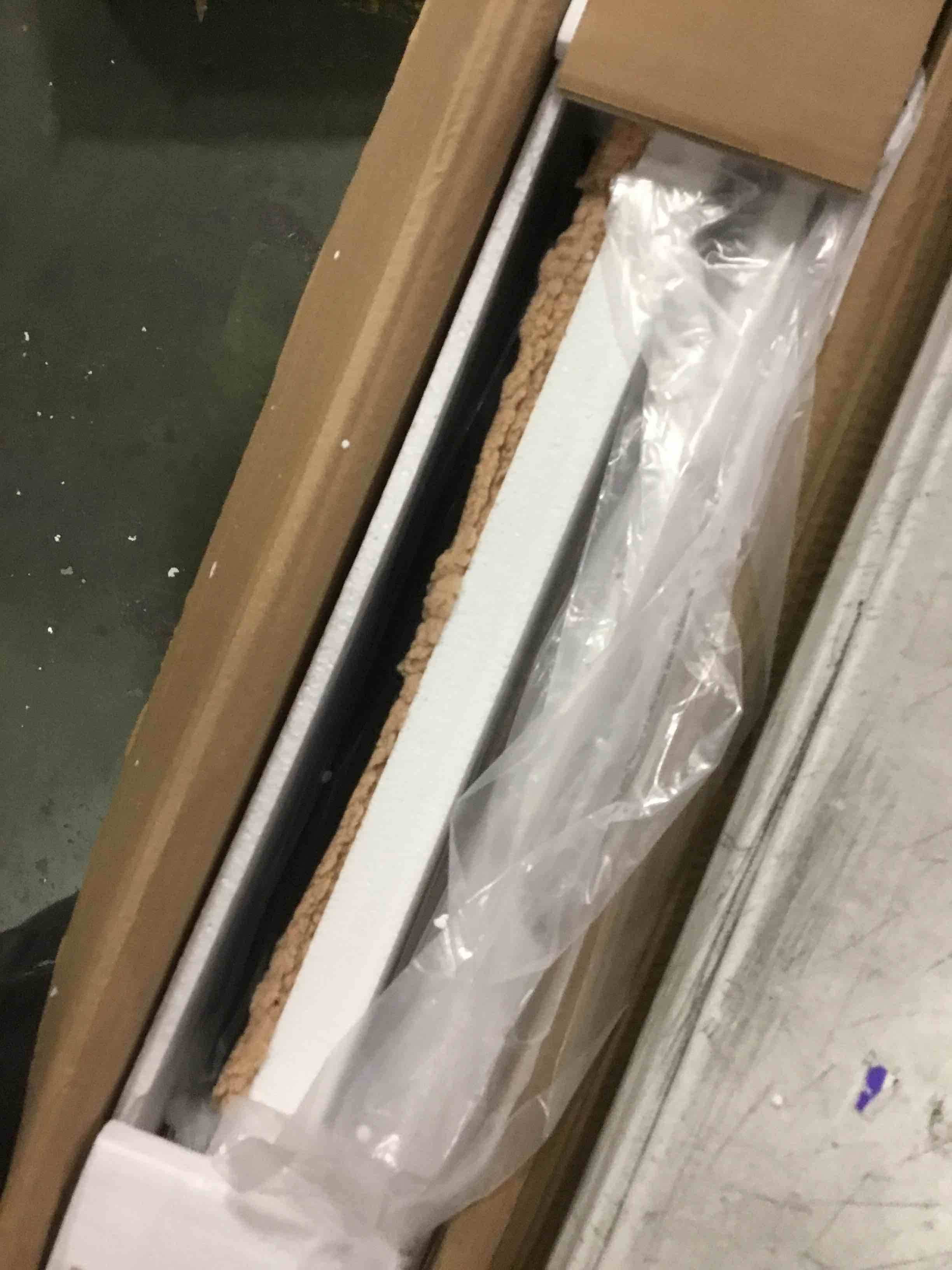 https://s3.amazonaws.com/lotting-images-prod/bidfta/GRA1786919_1736797501633.jpeg