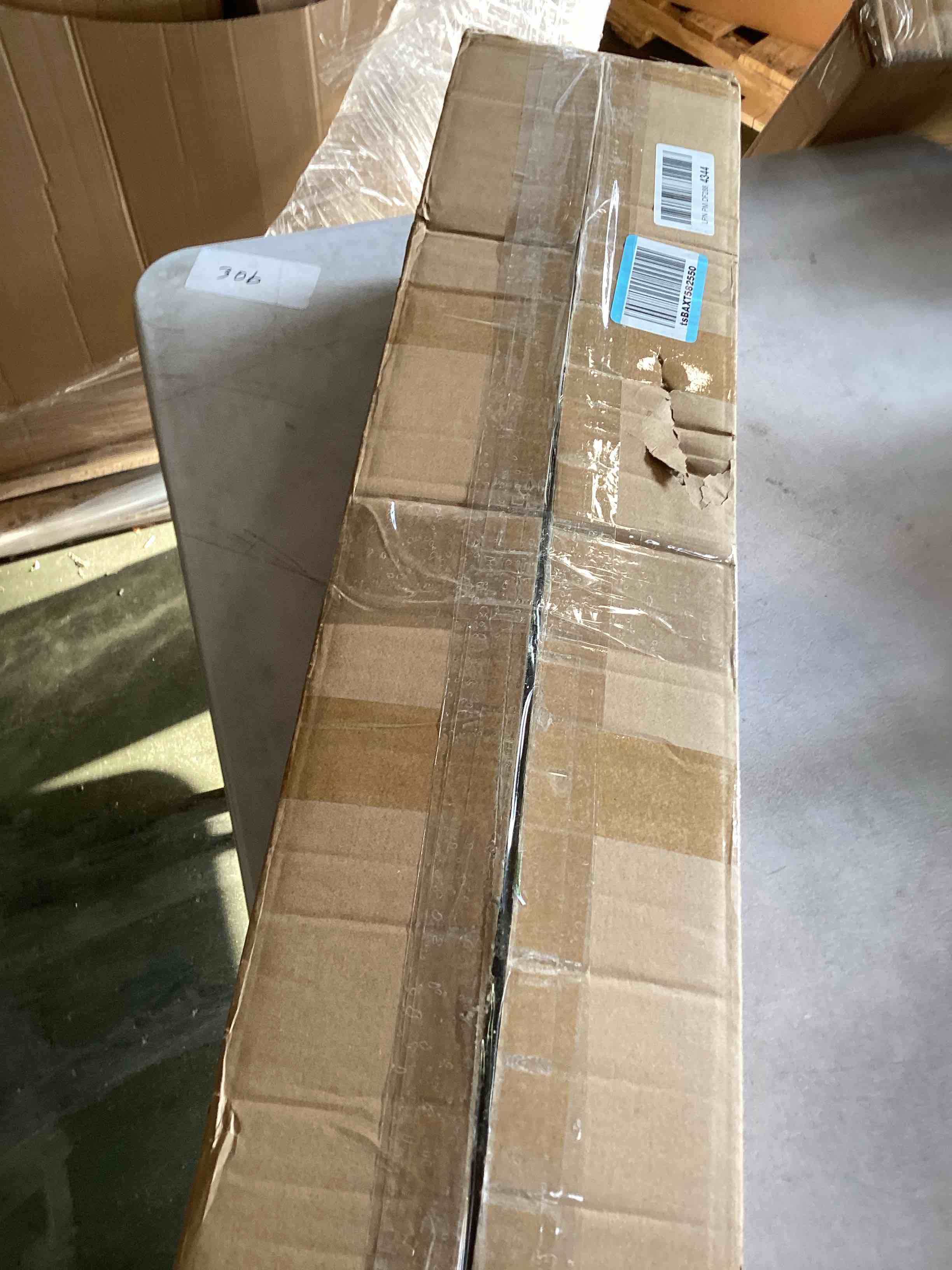 https://s3.amazonaws.com/lotting-images-prod/bidfta/GRA1787356_1737042696554.jpeg