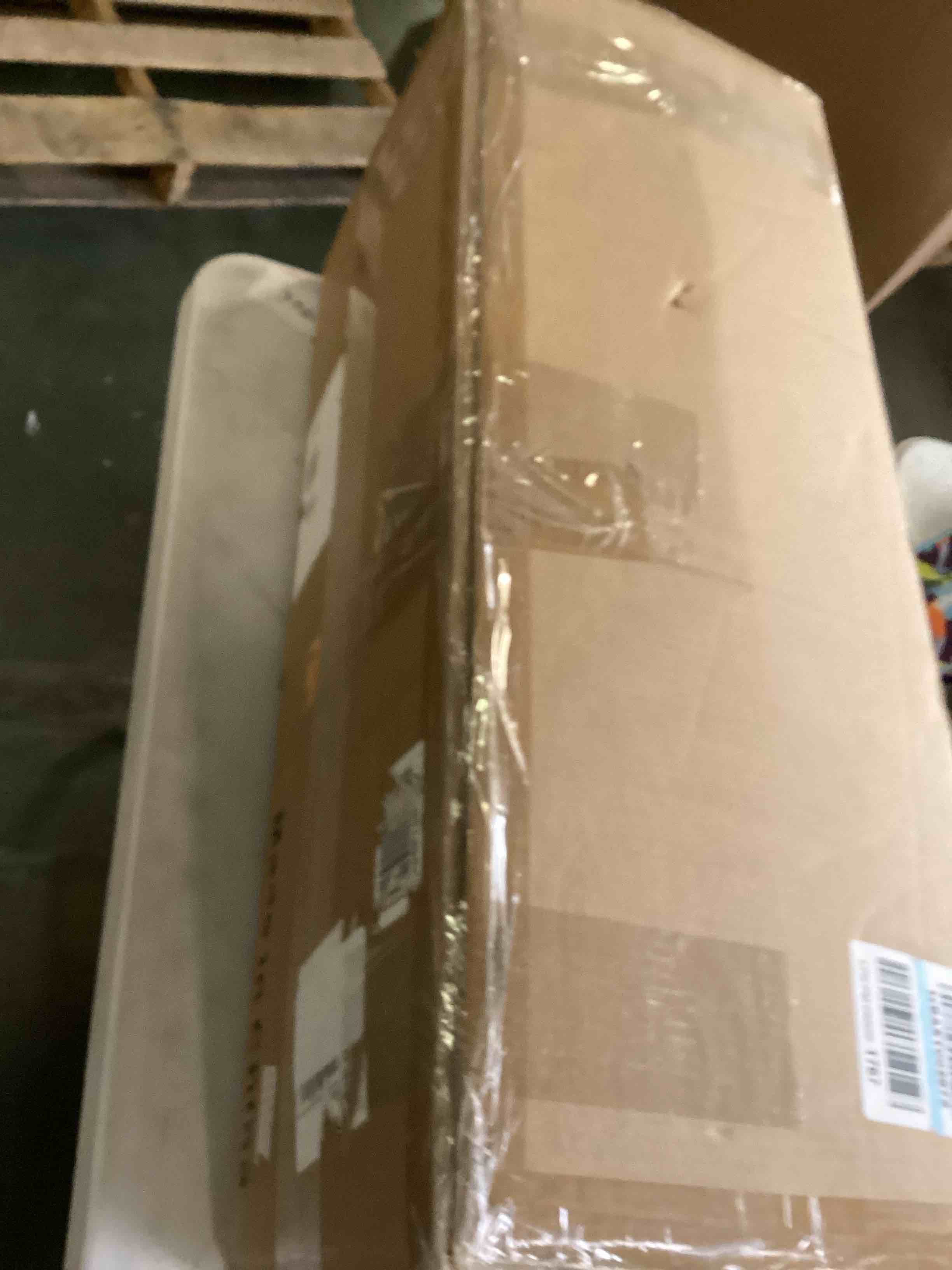 https://s3.amazonaws.com/lotting-images-prod/bidfta/GRA1787414_1737050206731.jpeg