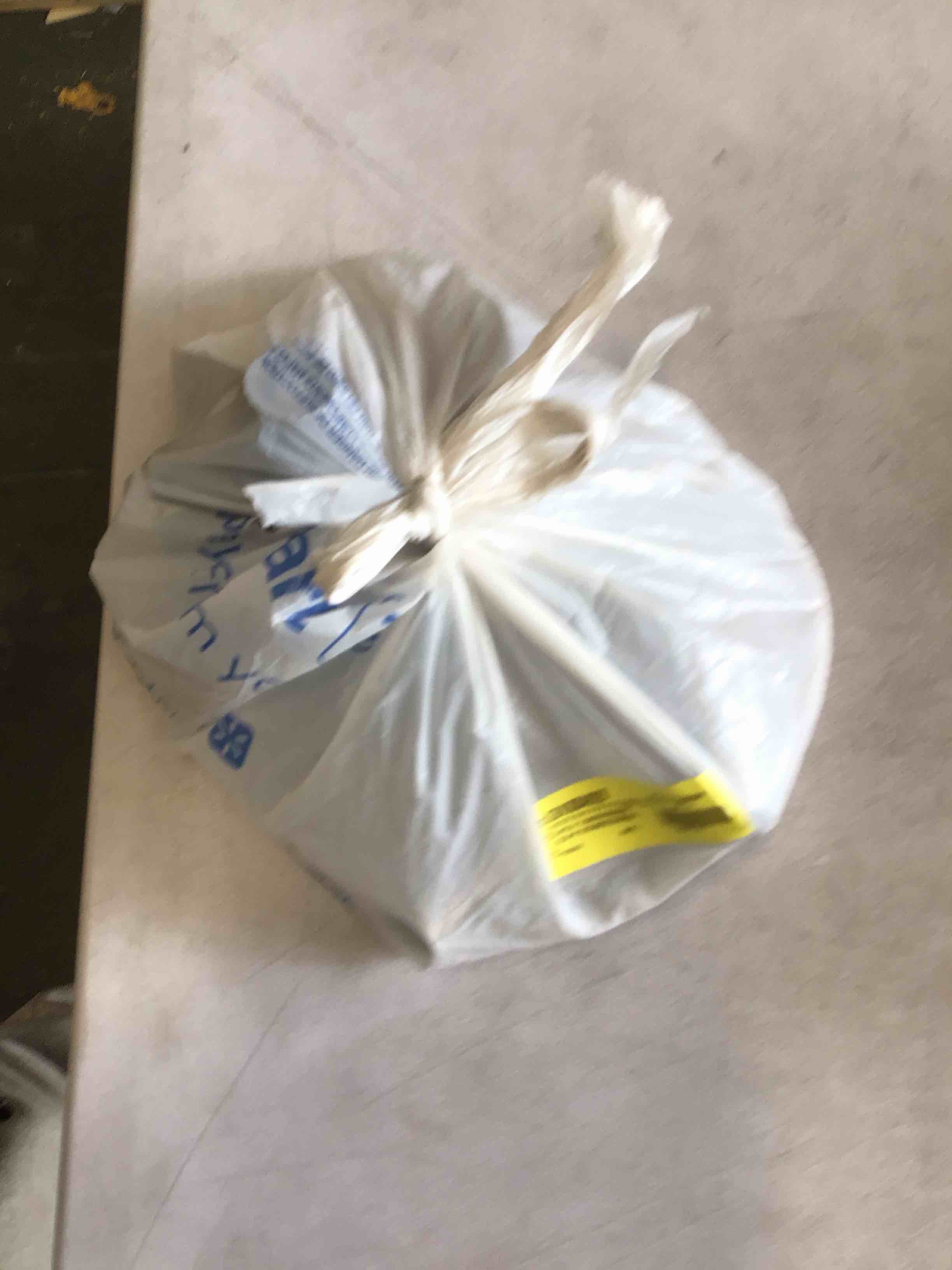 https://s3.amazonaws.com/lotting-images-prod/bidfta/GRA1787950_1737390343823.jpeg