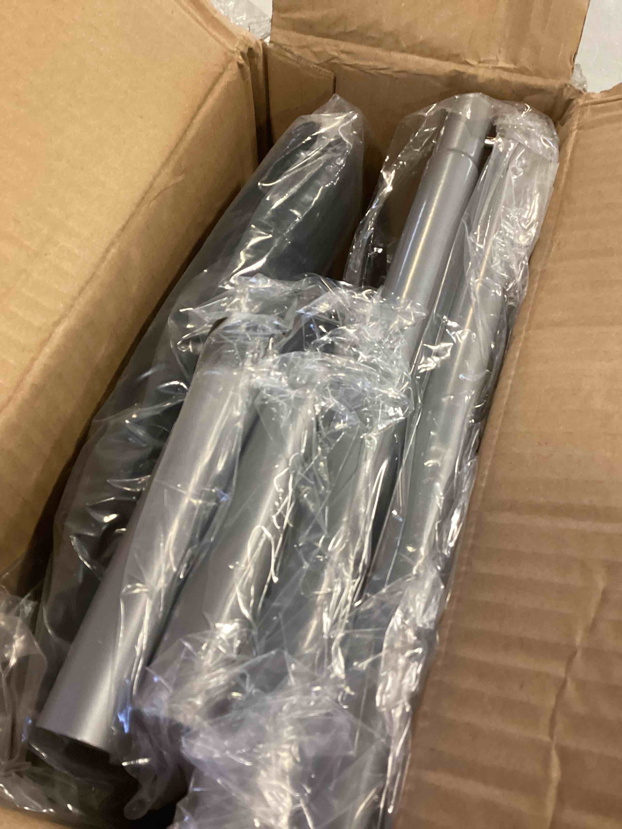 https://s3.amazonaws.com/lotting-images-prod/bidfta/GRA1789092_1735654118969.jpeg