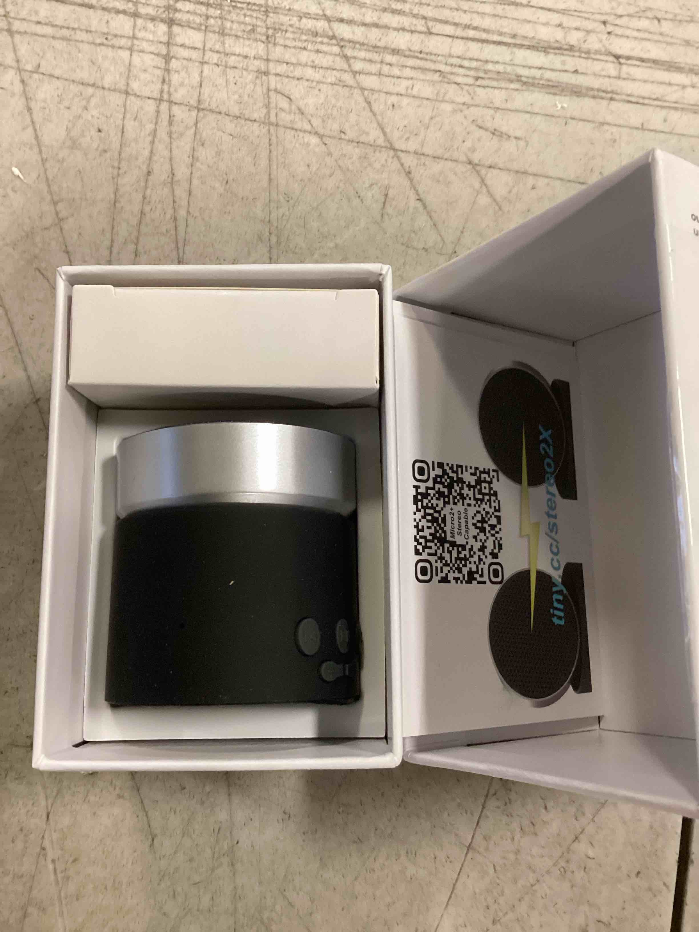 https://s3.amazonaws.com/lotting-images-prod/bidfta/GRA1789226_1735677514547.jpeg