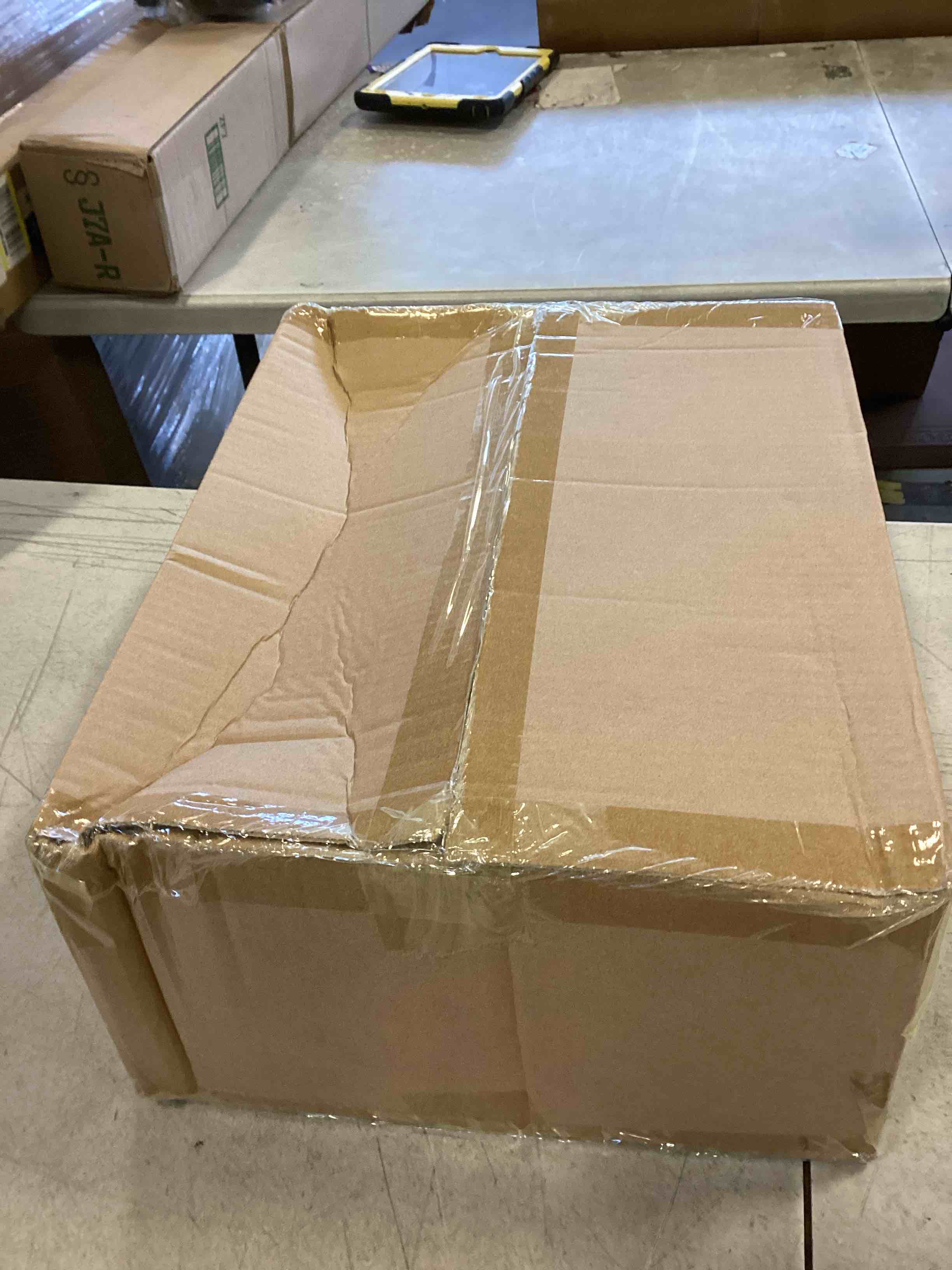 https://s3.amazonaws.com/lotting-images-prod/bidfta/GRA1789719_1736003645878.jpeg