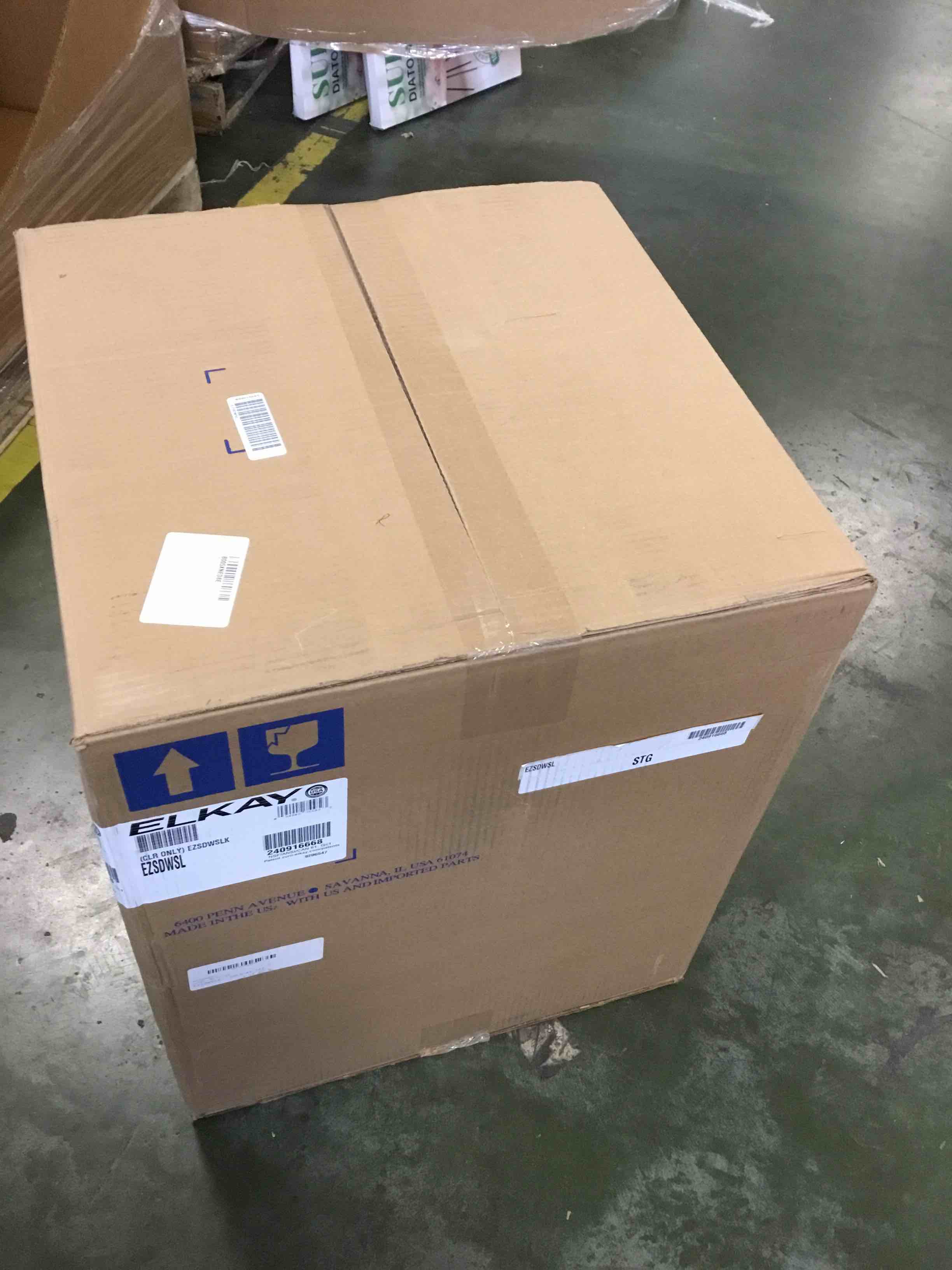 https://s3.amazonaws.com/lotting-images-prod/bidfta/GRA1789992_1736268463319.jpeg