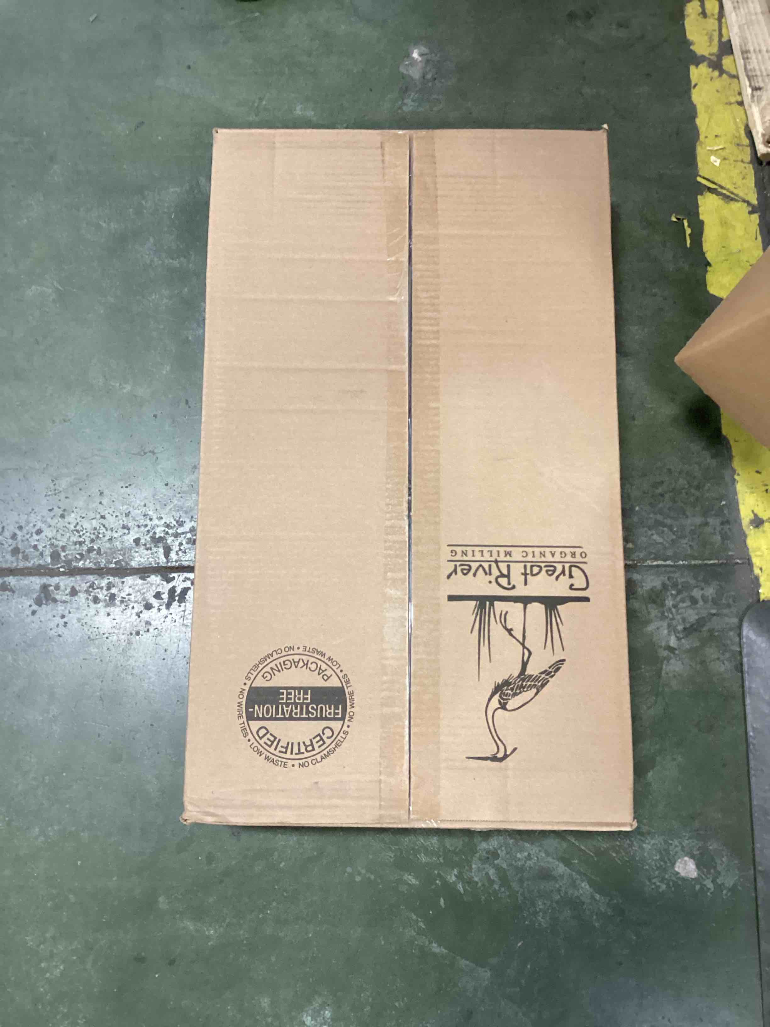 https://s3.amazonaws.com/lotting-images-prod/bidfta/GRA1791199_1736801384782.jpeg