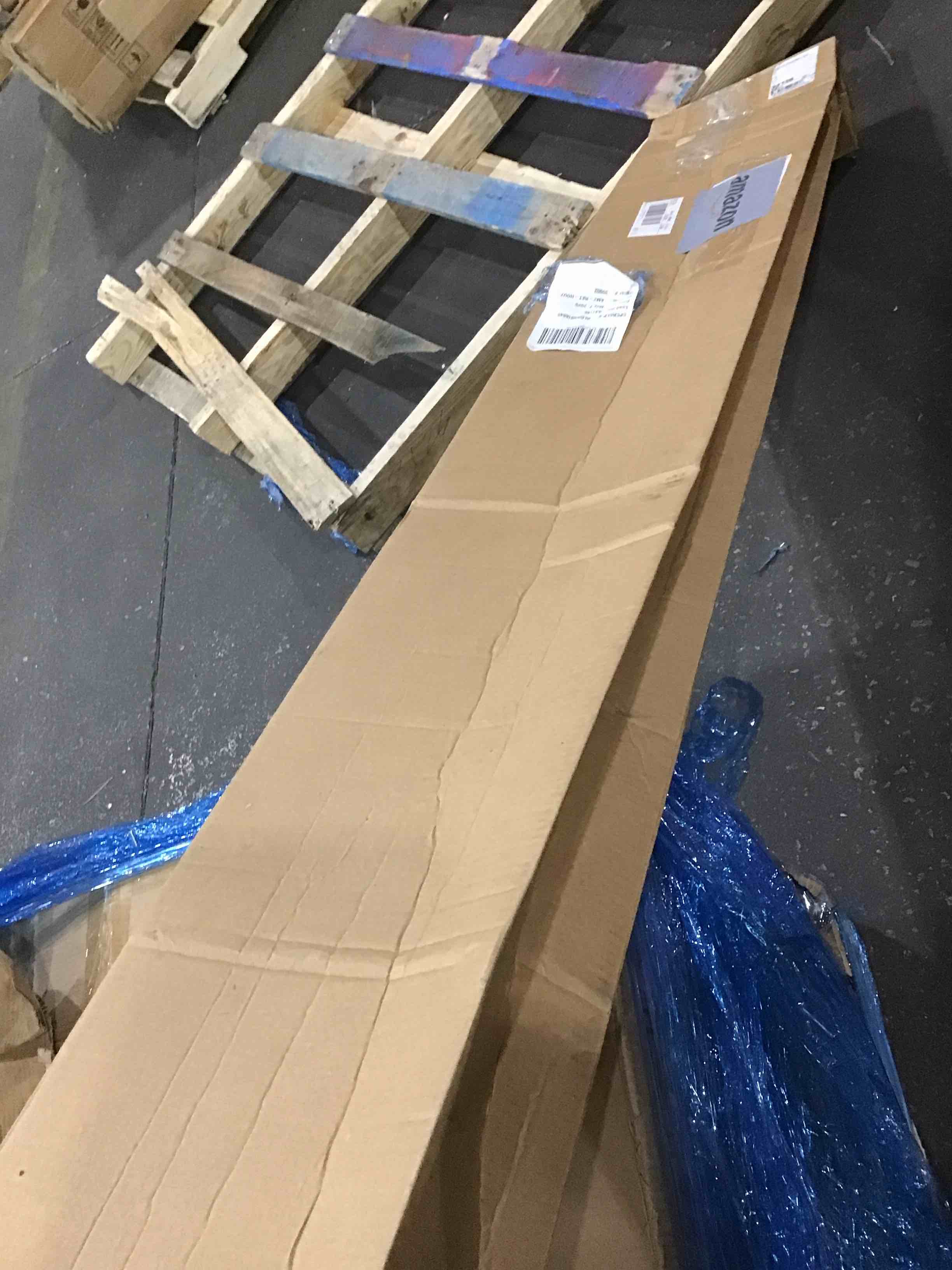 https://s3.amazonaws.com/lotting-images-prod/bidfta/GRA1792018_1747158120185.jpeg