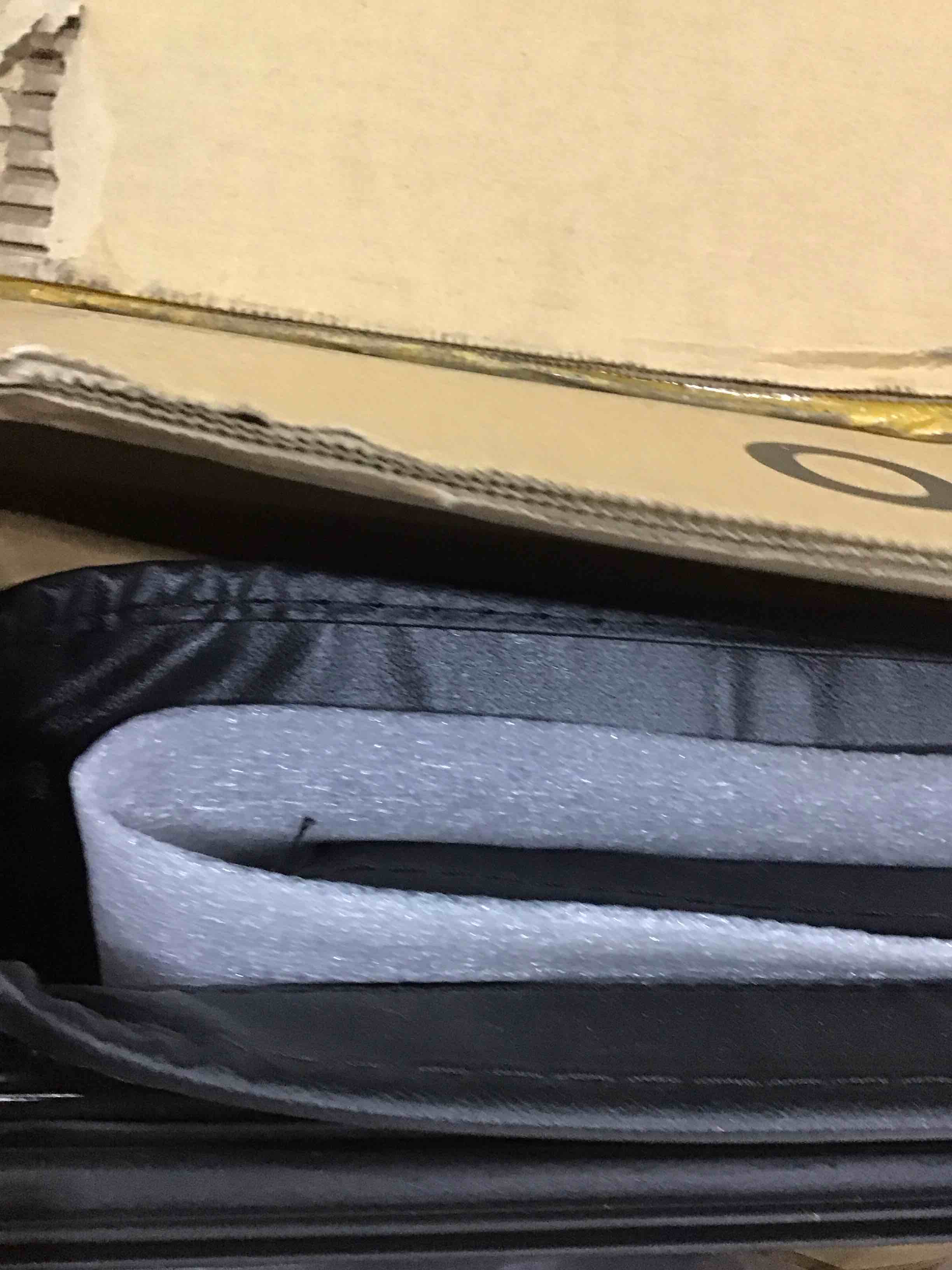 https://s3.amazonaws.com/lotting-images-prod/bidfta/GRA1792064_1747235165524.jpeg