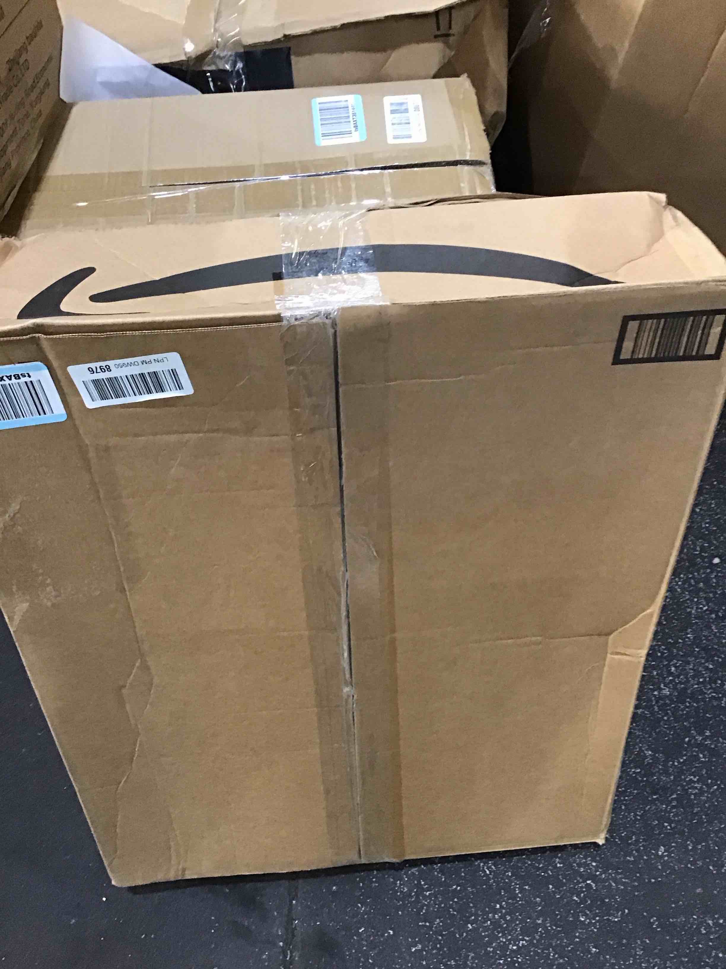 https://s3.amazonaws.com/lotting-images-prod/bidfta/GRA1792324_1747673890946.jpeg