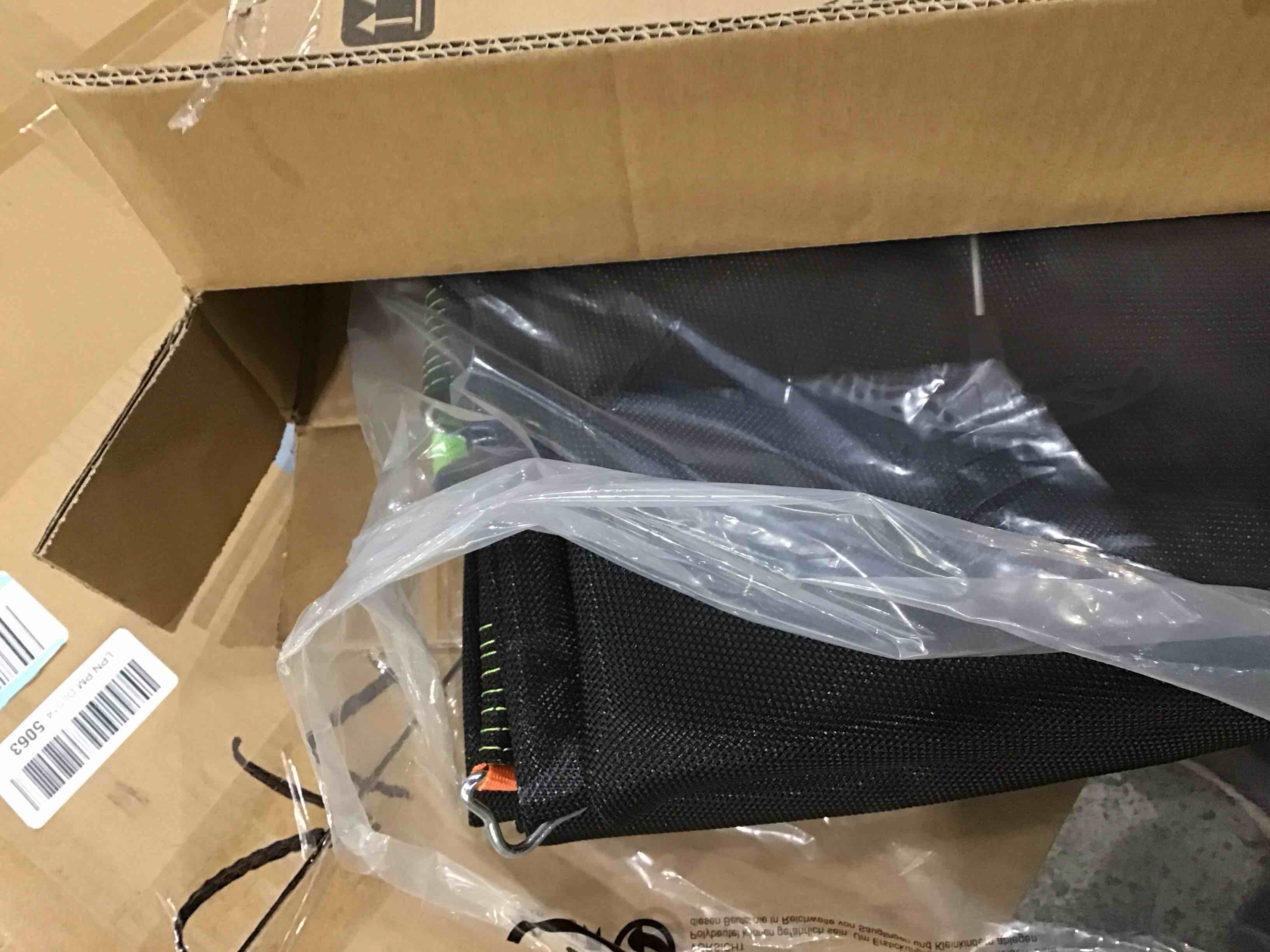 https://s3.amazonaws.com/lotting-images-prod/bidfta/GRA1792773_1748361820631.jpeg