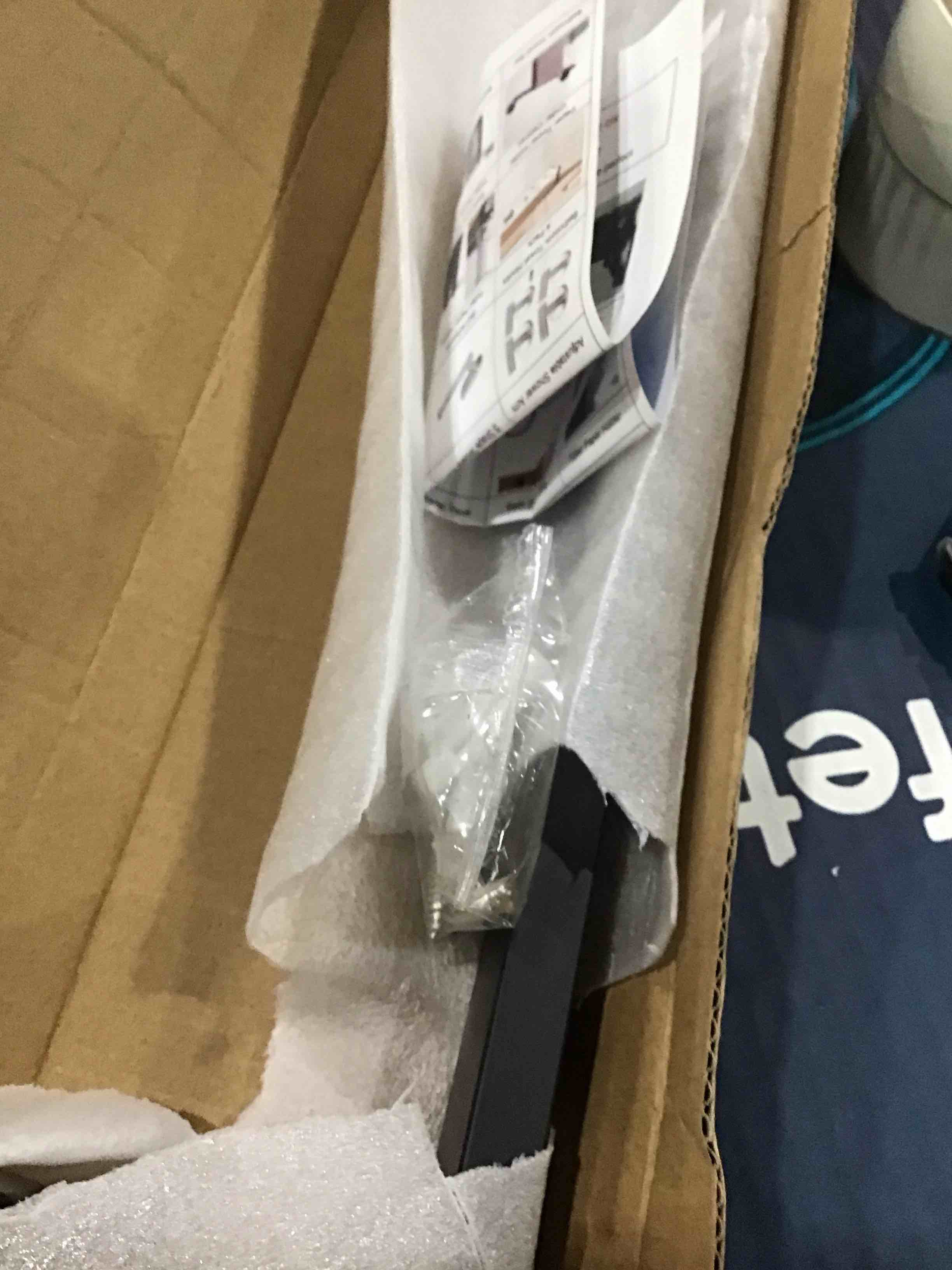 https://s3.amazonaws.com/lotting-images-prod/bidfta/GRA1793038_1748629893727.jpeg