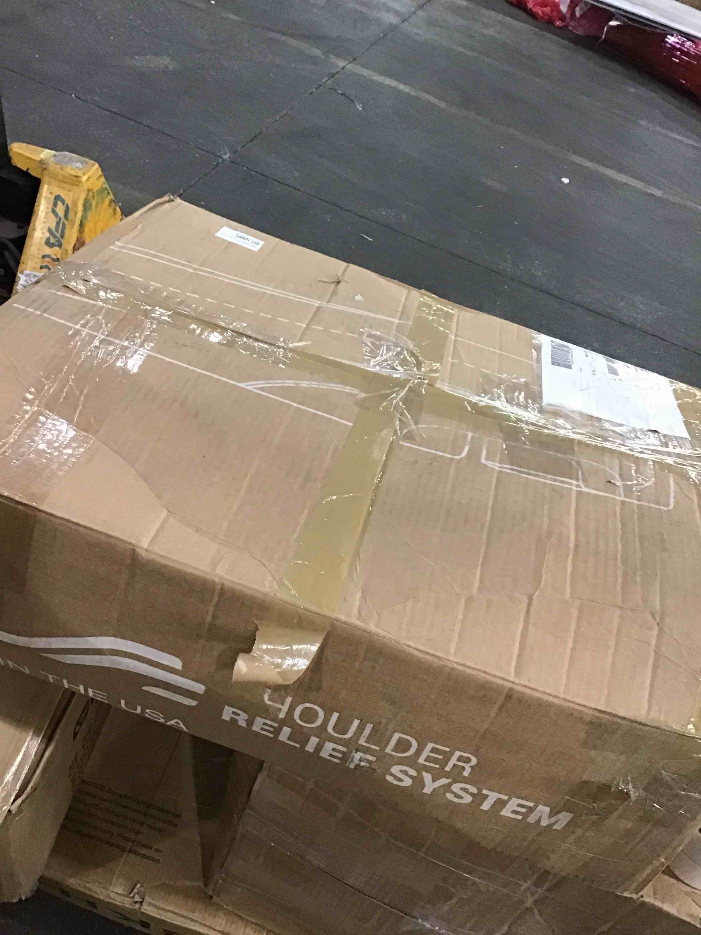 https://s3.amazonaws.com/lotting-images-prod/bidfta/GRA1793328_1749656125877.jpeg