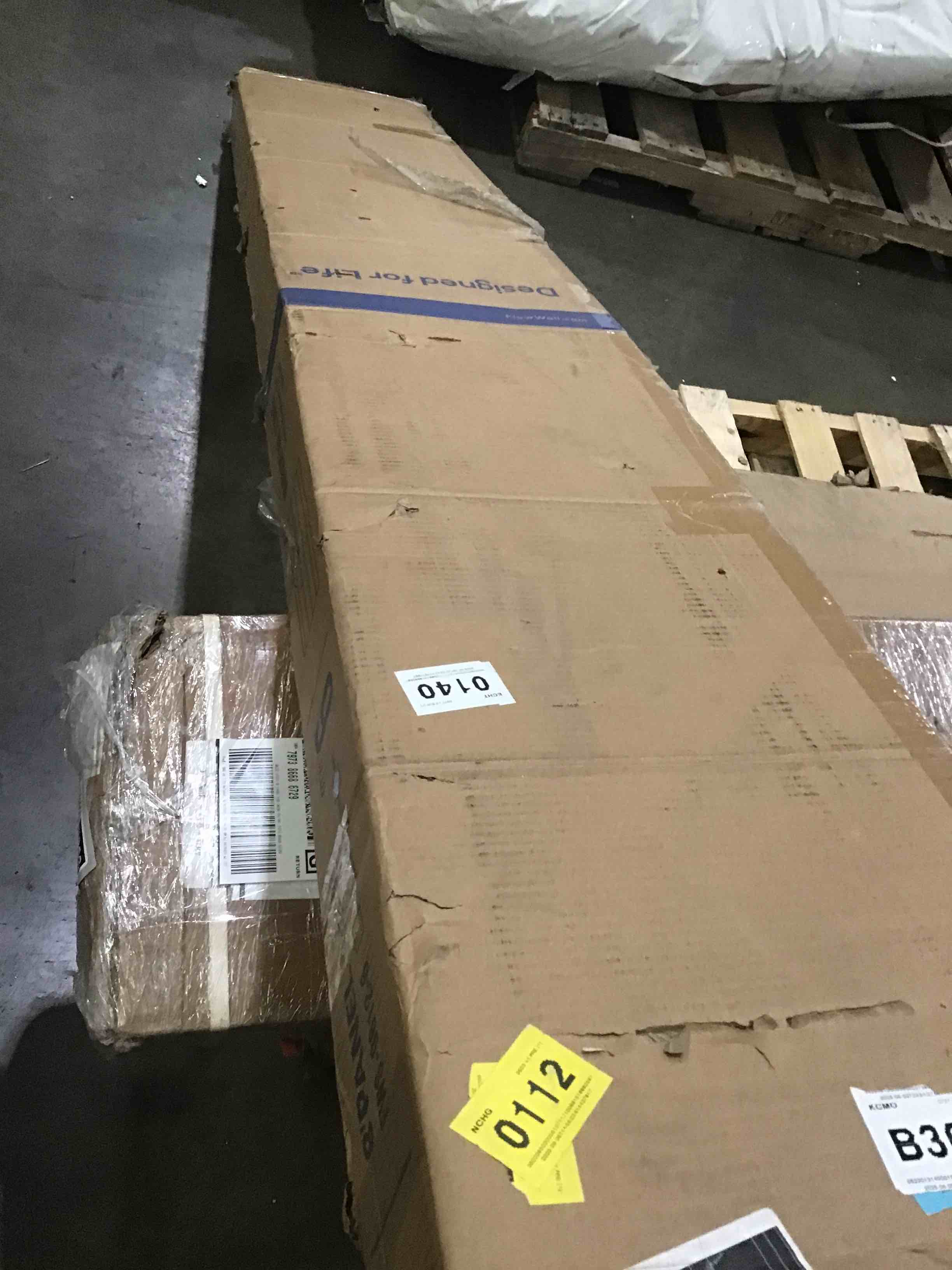 https://s3.amazonaws.com/lotting-images-prod/bidfta/GRA1793804_1750802224088.jpeg