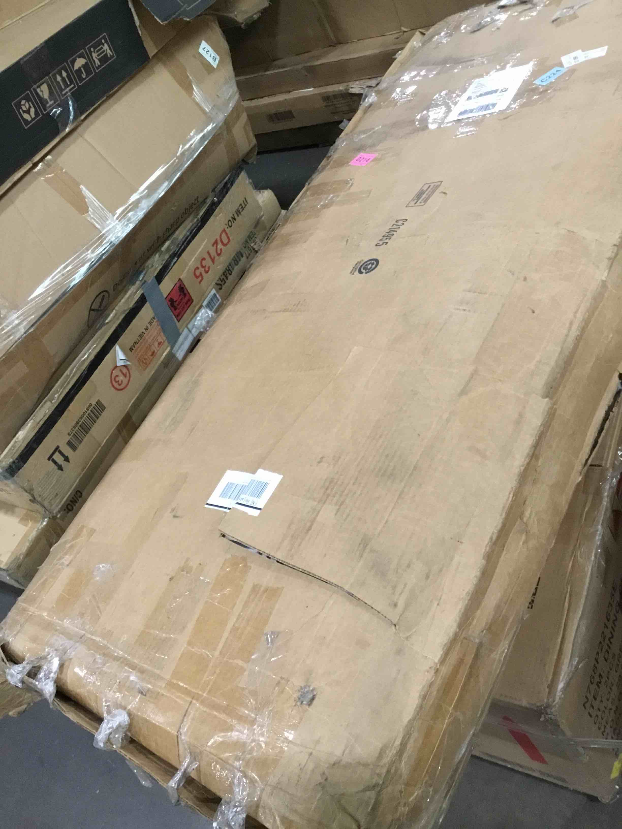 https://s3.amazonaws.com/lotting-images-prod/bidfta/GRA1793810_1750863906287.jpeg