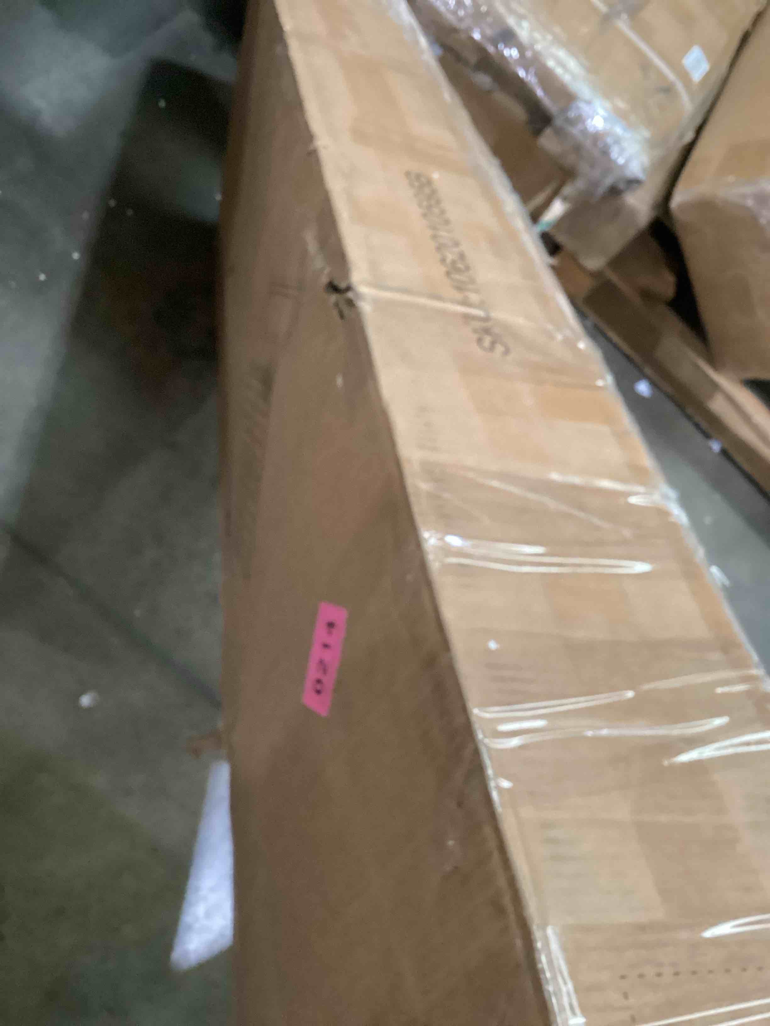 https://s3.amazonaws.com/lotting-images-prod/bidfta/GRA1793887_1750962189457.jpeg