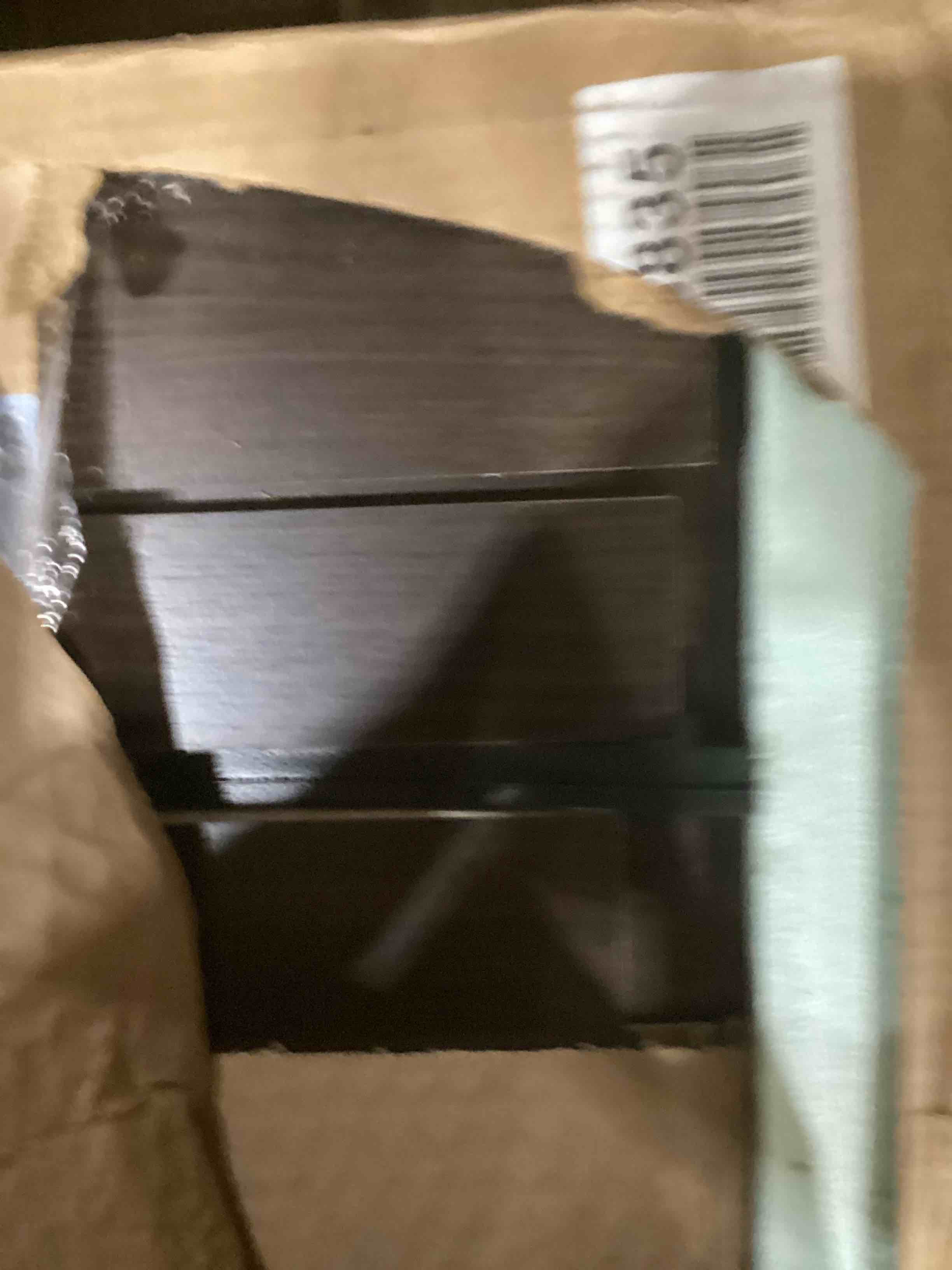https://s3.amazonaws.com/lotting-images-prod/bidfta/GRA1793925_1751043321146.jpeg