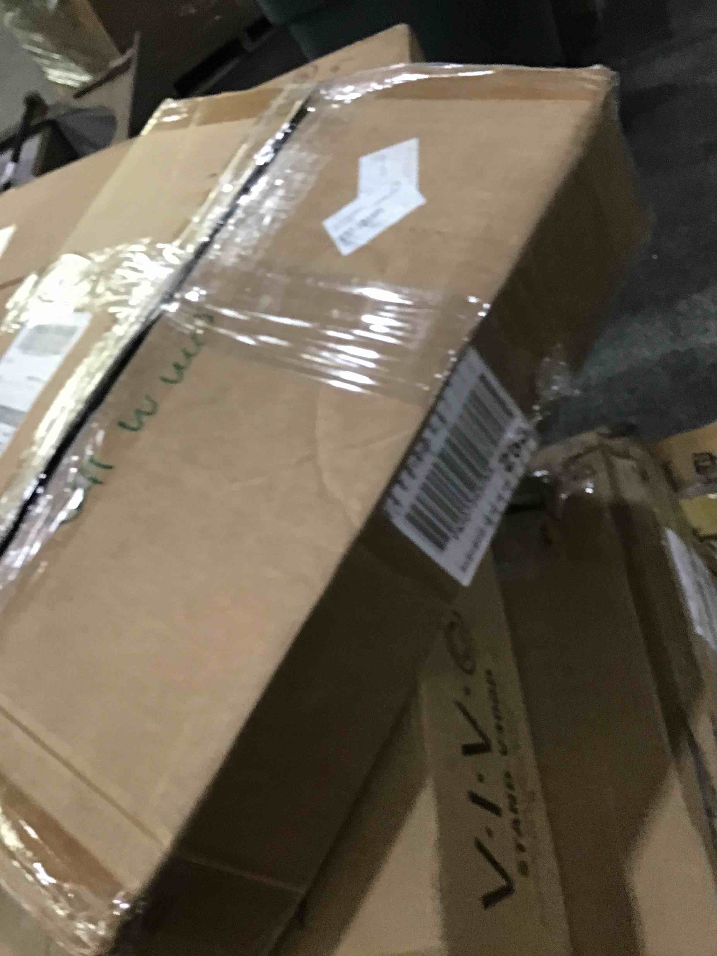https://s3.amazonaws.com/lotting-images-prod/bidfta/GRA1794105_1751577882037.jpeg