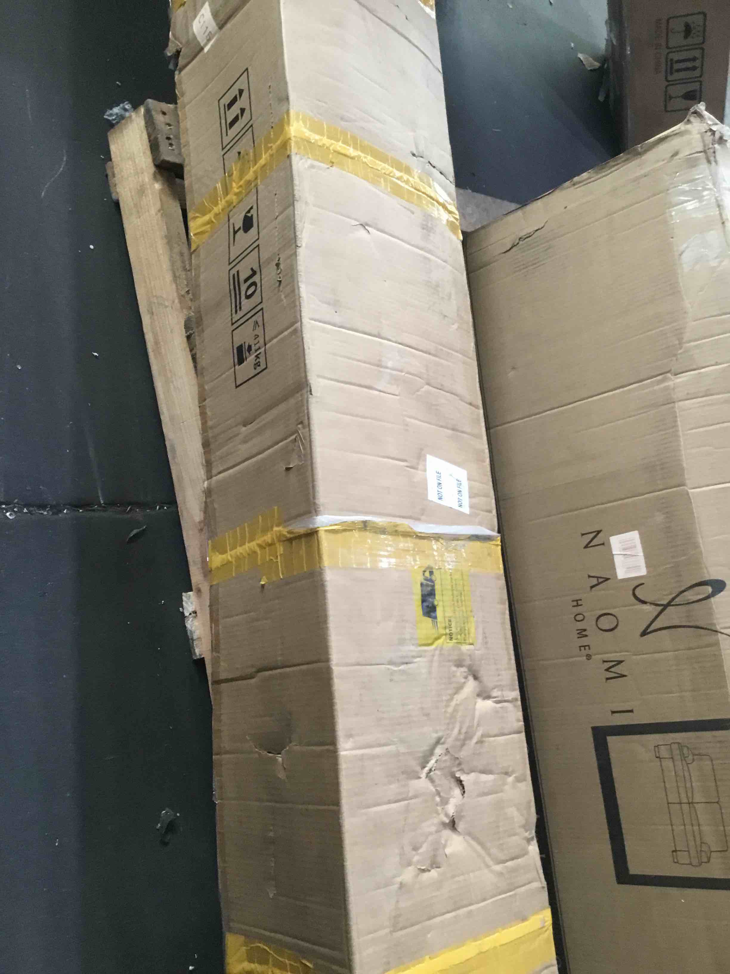 https://s3.amazonaws.com/lotting-images-prod/bidfta/GRA1794220_1752095916742.jpeg