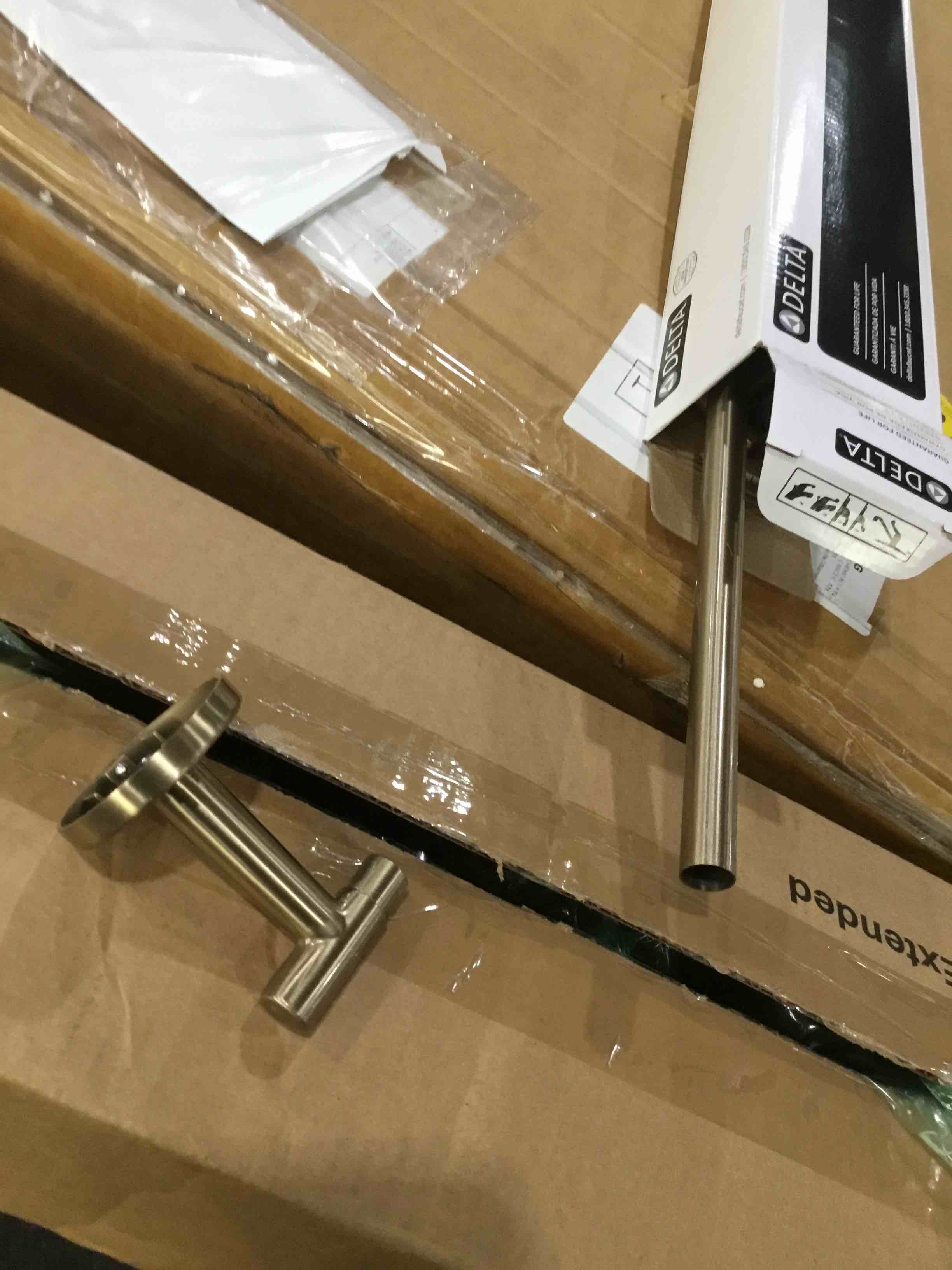 https://s3.amazonaws.com/lotting-images-prod/bidfta/GRA1794247_1752174330536.jpeg