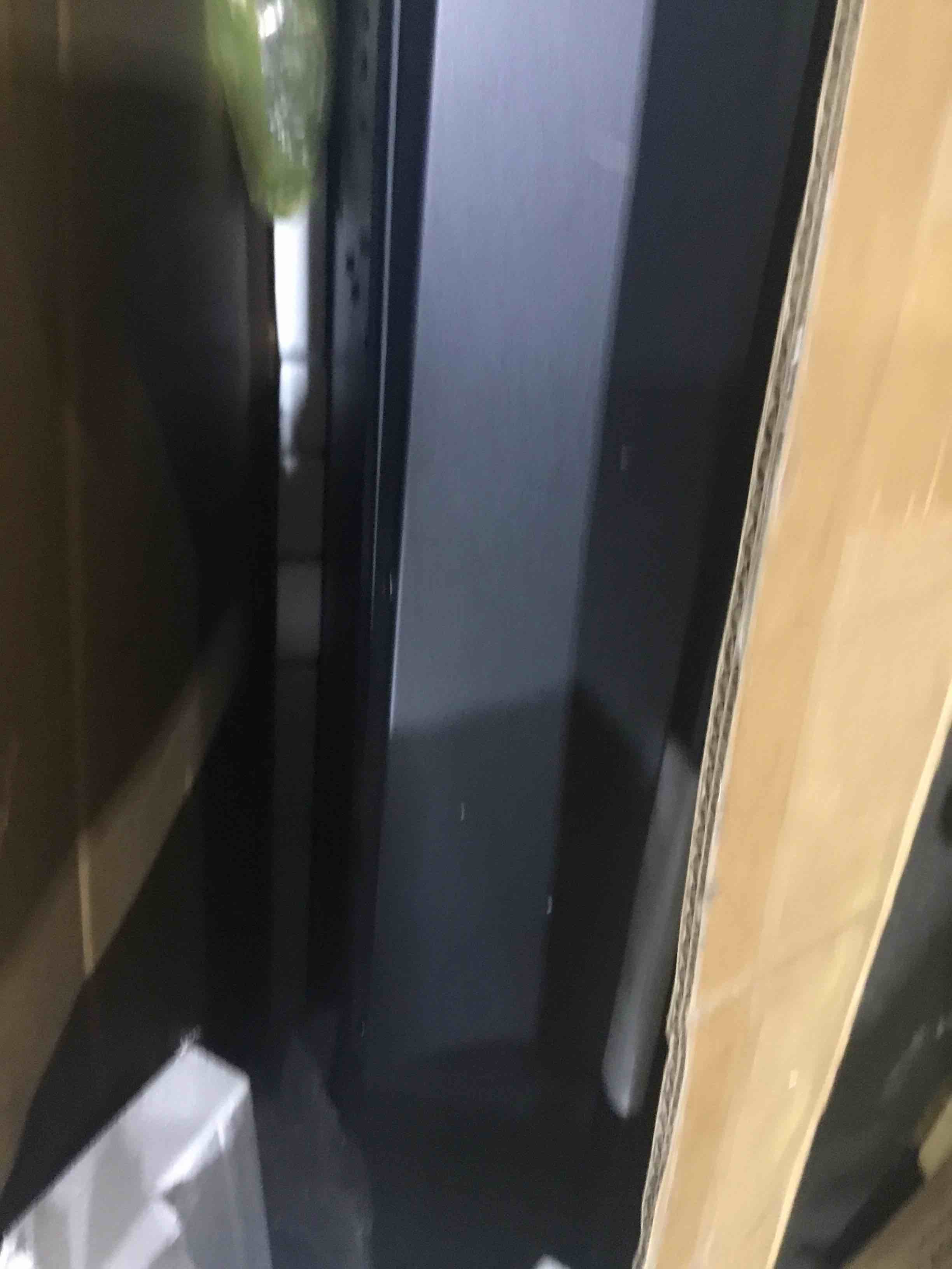 https://s3.amazonaws.com/lotting-images-prod/bidfta/GRA1794321_1752598631555.jpeg