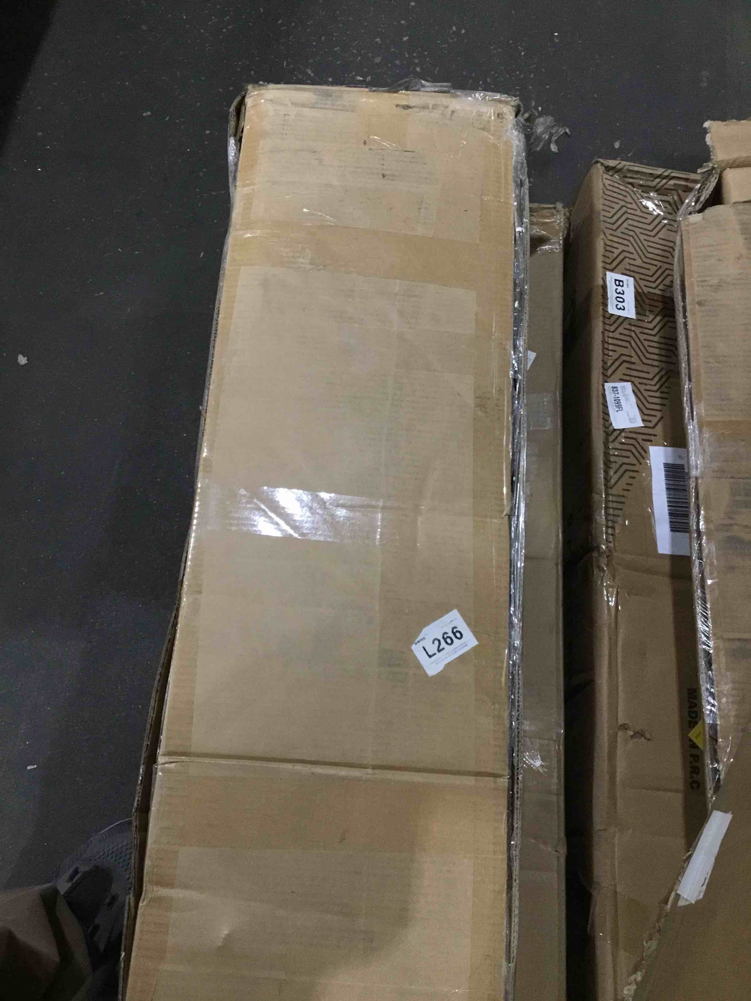 https://s3.amazonaws.com/lotting-images-prod/bidfta/GRA1794369_1752764269654.jpeg