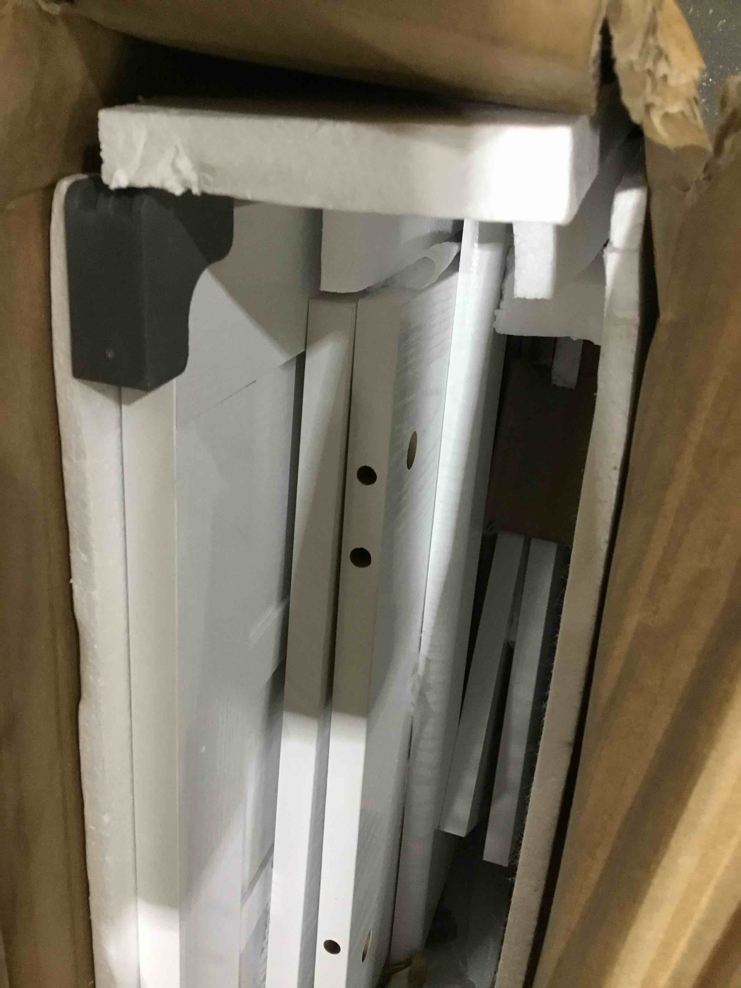 https://s3.amazonaws.com/lotting-images-prod/bidfta/GRA1794389_1752779507781.jpeg