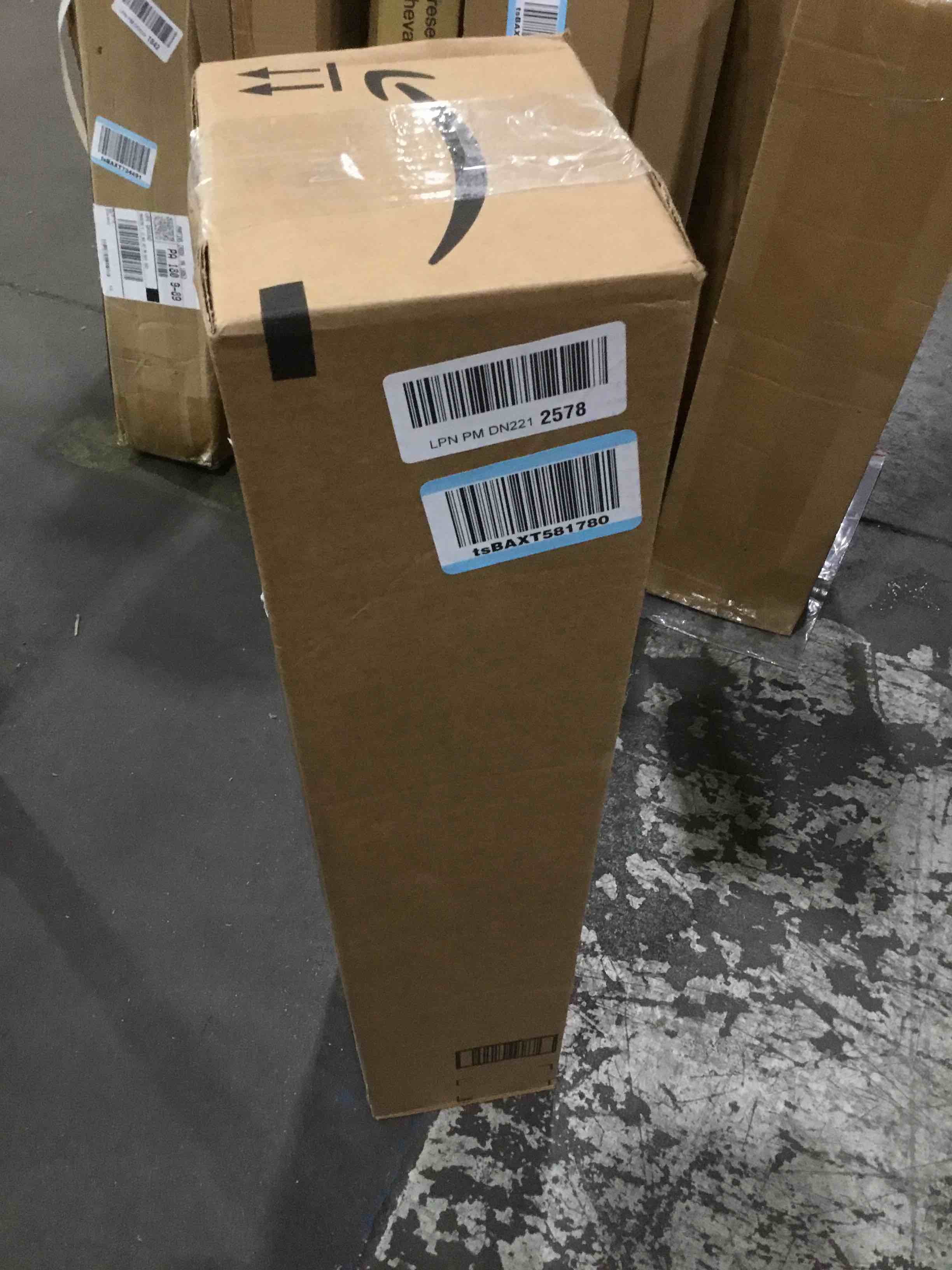 https://s3.amazonaws.com/lotting-images-prod/bidfta/GRA1795160_1744394953404.jpeg