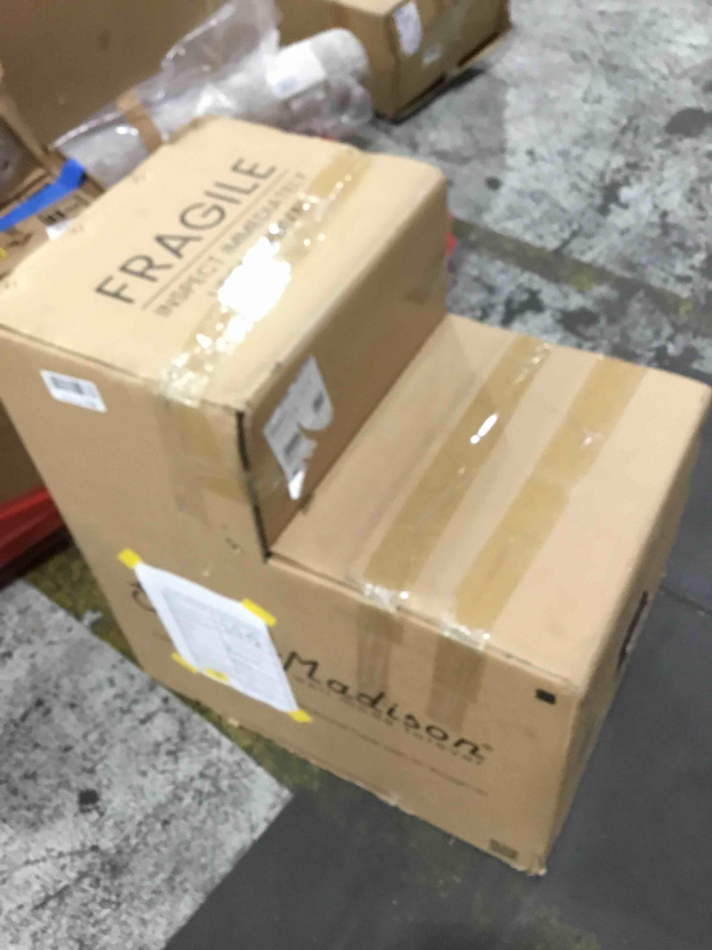 https://s3.amazonaws.com/lotting-images-prod/bidfta/GRA1795382_1744993571092.jpeg