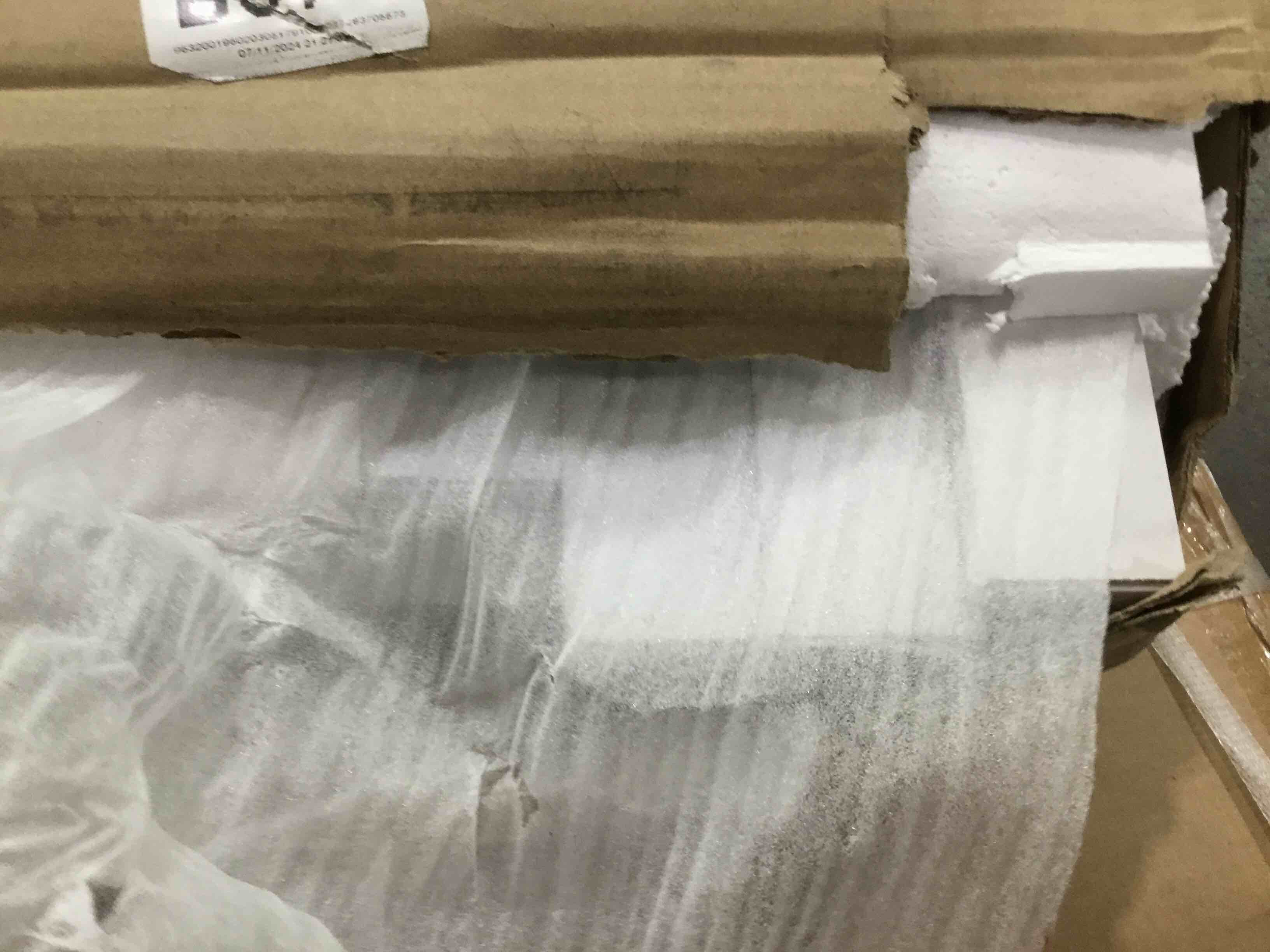 https://s3.amazonaws.com/lotting-images-prod/bidfta/GRA1795480_1745342108275.jpeg