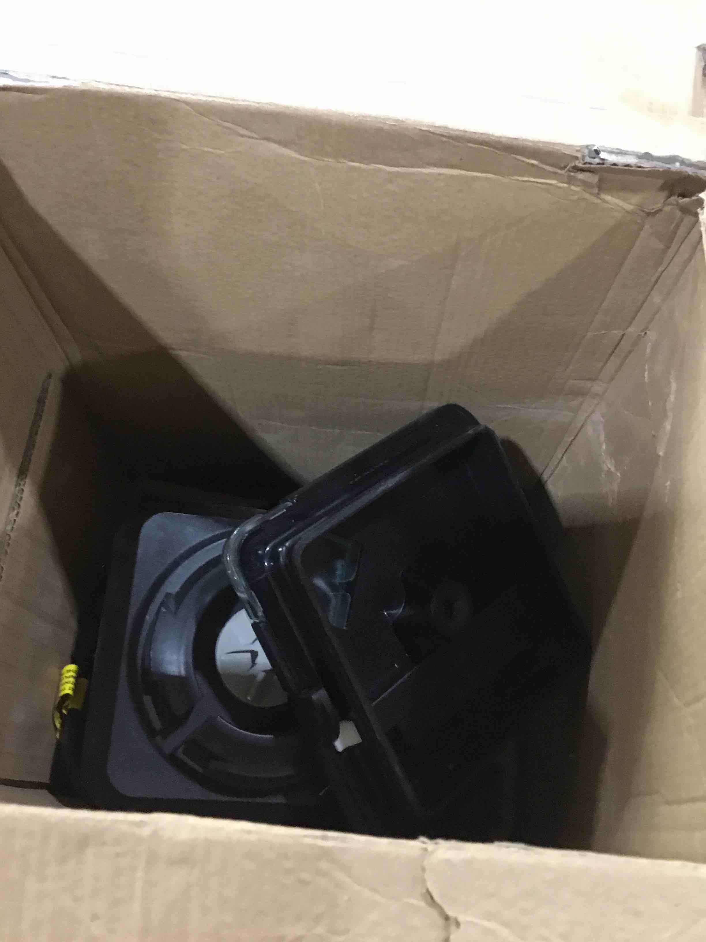 https://s3.amazonaws.com/lotting-images-prod/bidfta/GRA1795945_1746203063943.jpeg