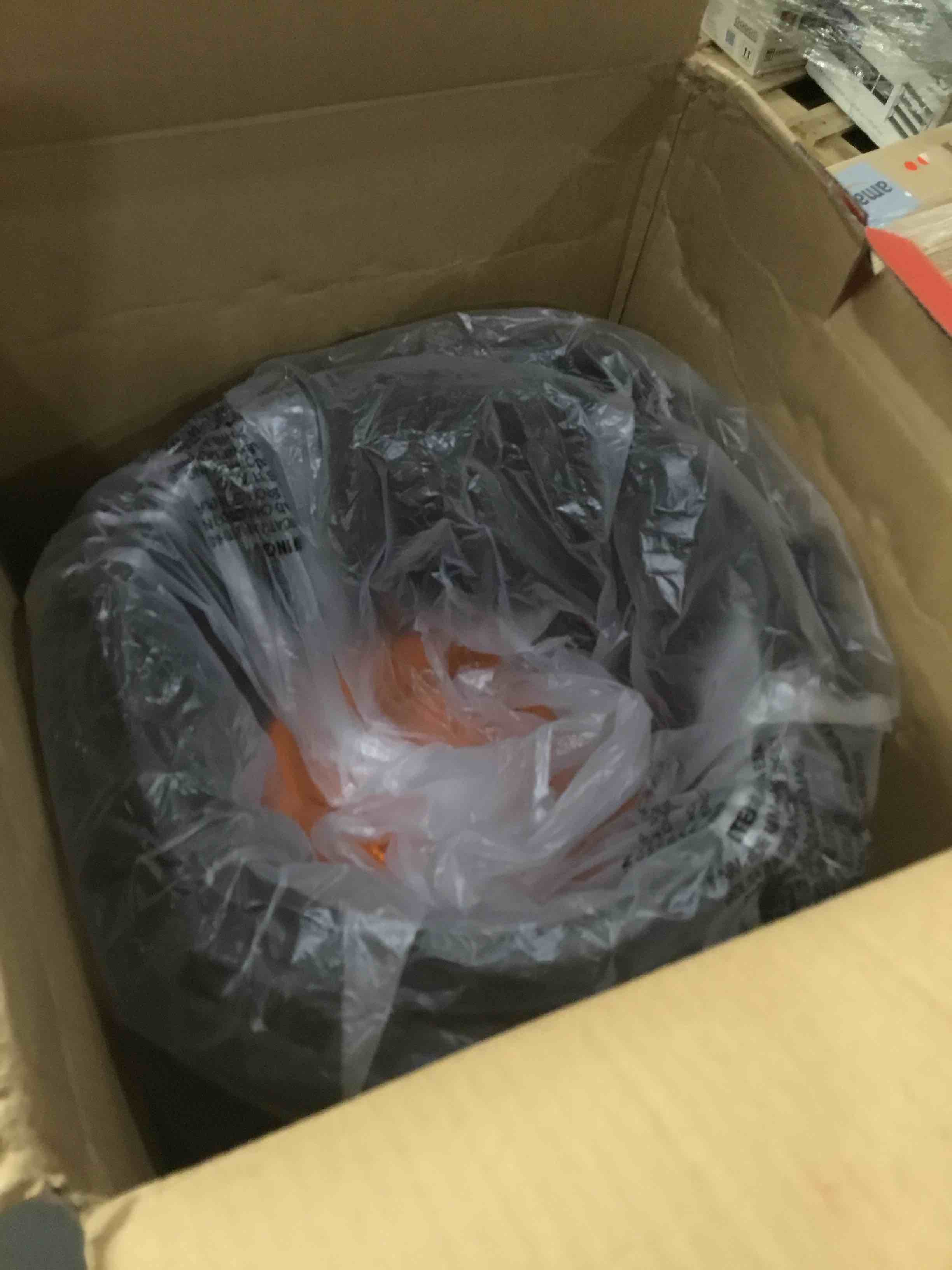 https://s3.amazonaws.com/lotting-images-prod/bidfta/GRA1796000_1746214945065.jpeg