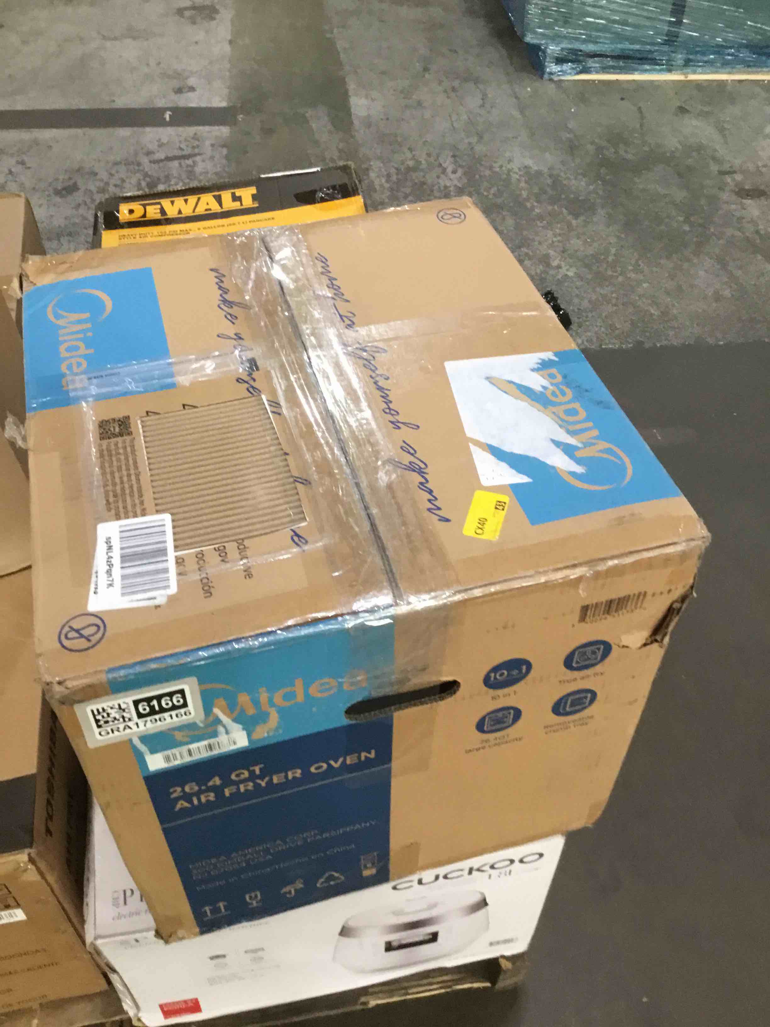 https://s3.amazonaws.com/lotting-images-prod/bidfta/GRA1796166_1746484225258.jpeg