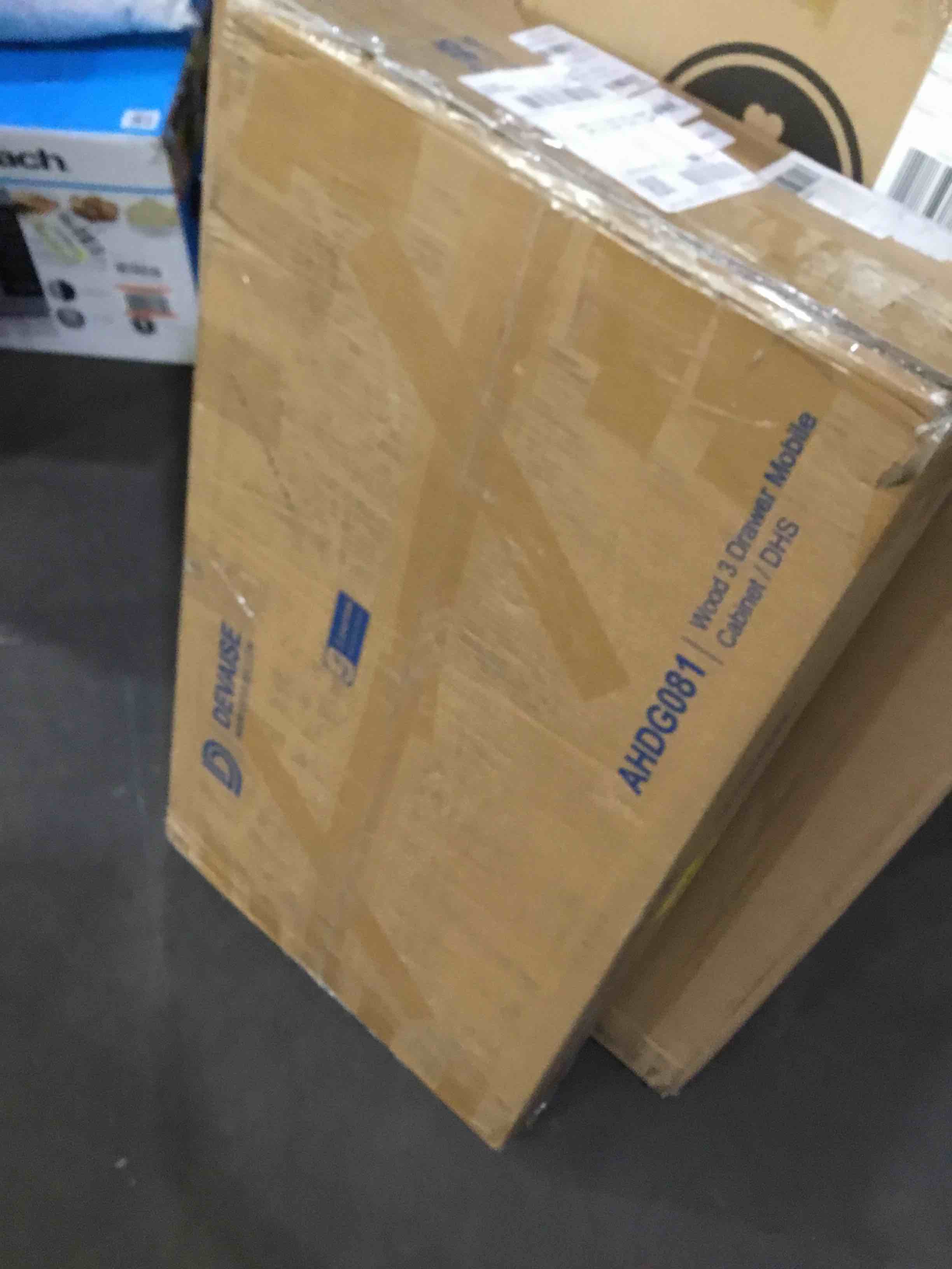 https://s3.amazonaws.com/lotting-images-prod/bidfta/GRA1796395_1746722298889.jpeg