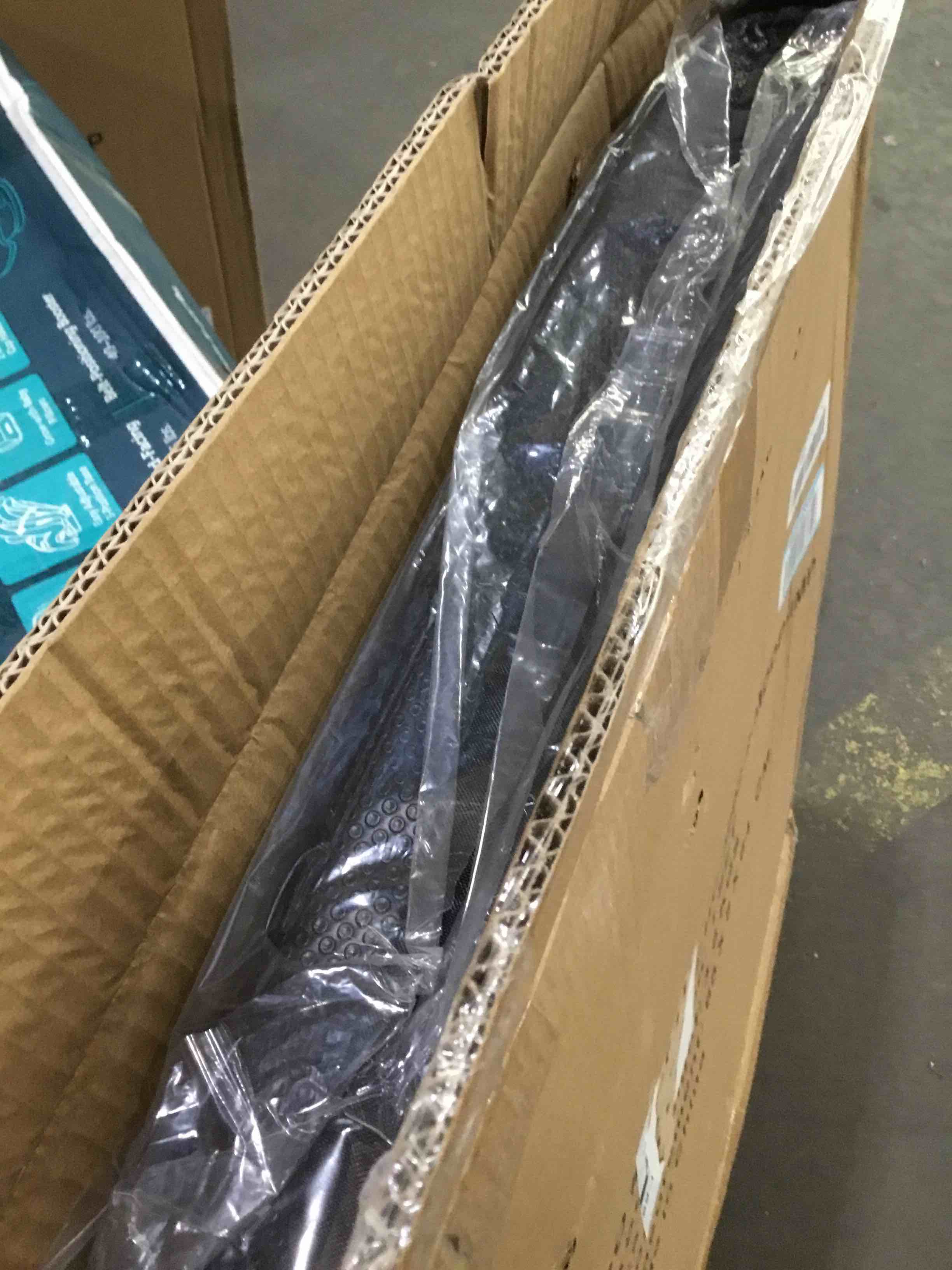 https://s3.amazonaws.com/lotting-images-prod/bidfta/GRA1796398_1746723011322.jpeg