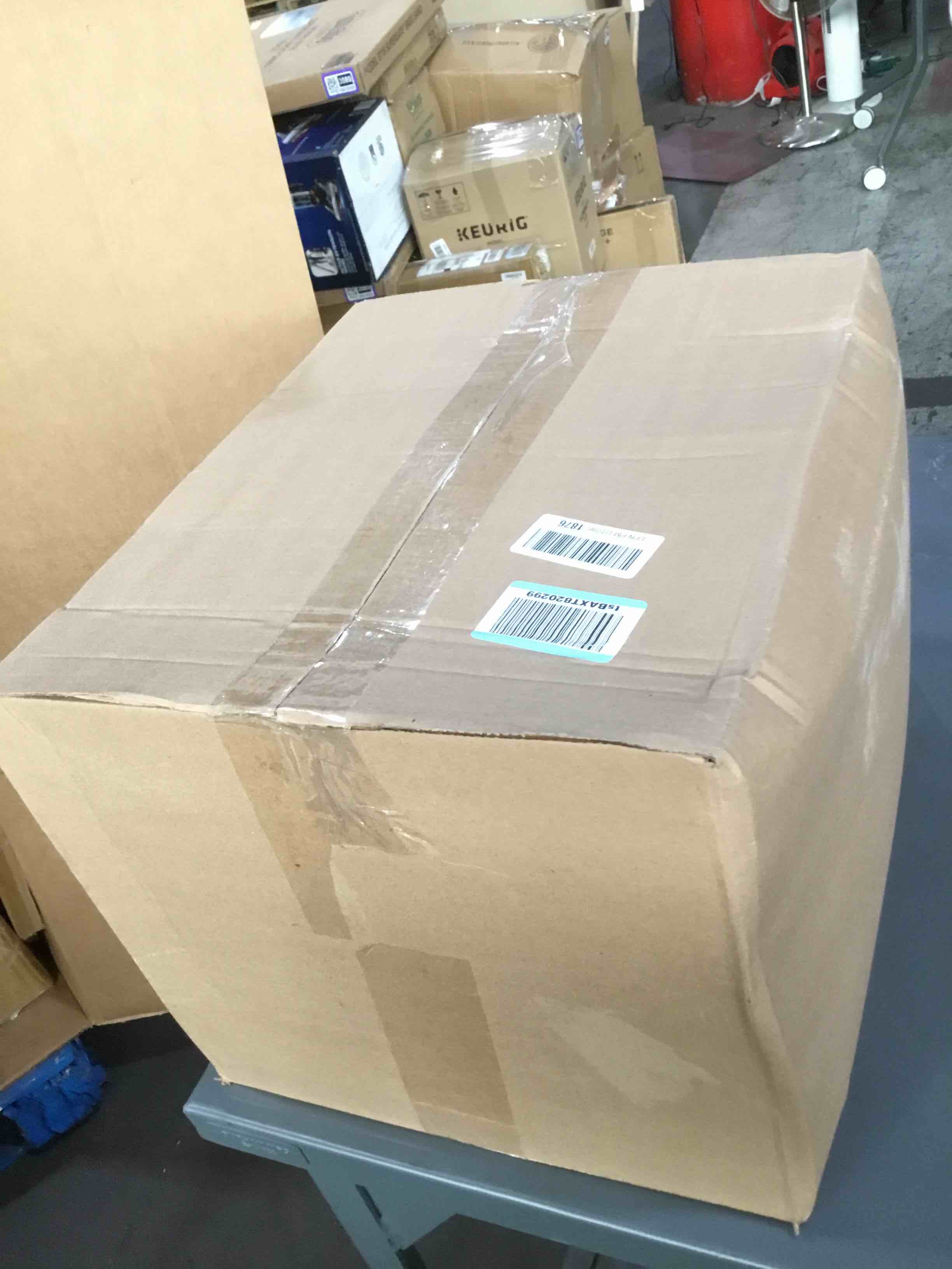 https://s3.amazonaws.com/lotting-images-prod/bidfta/GRA1796742_1747168137778.jpeg