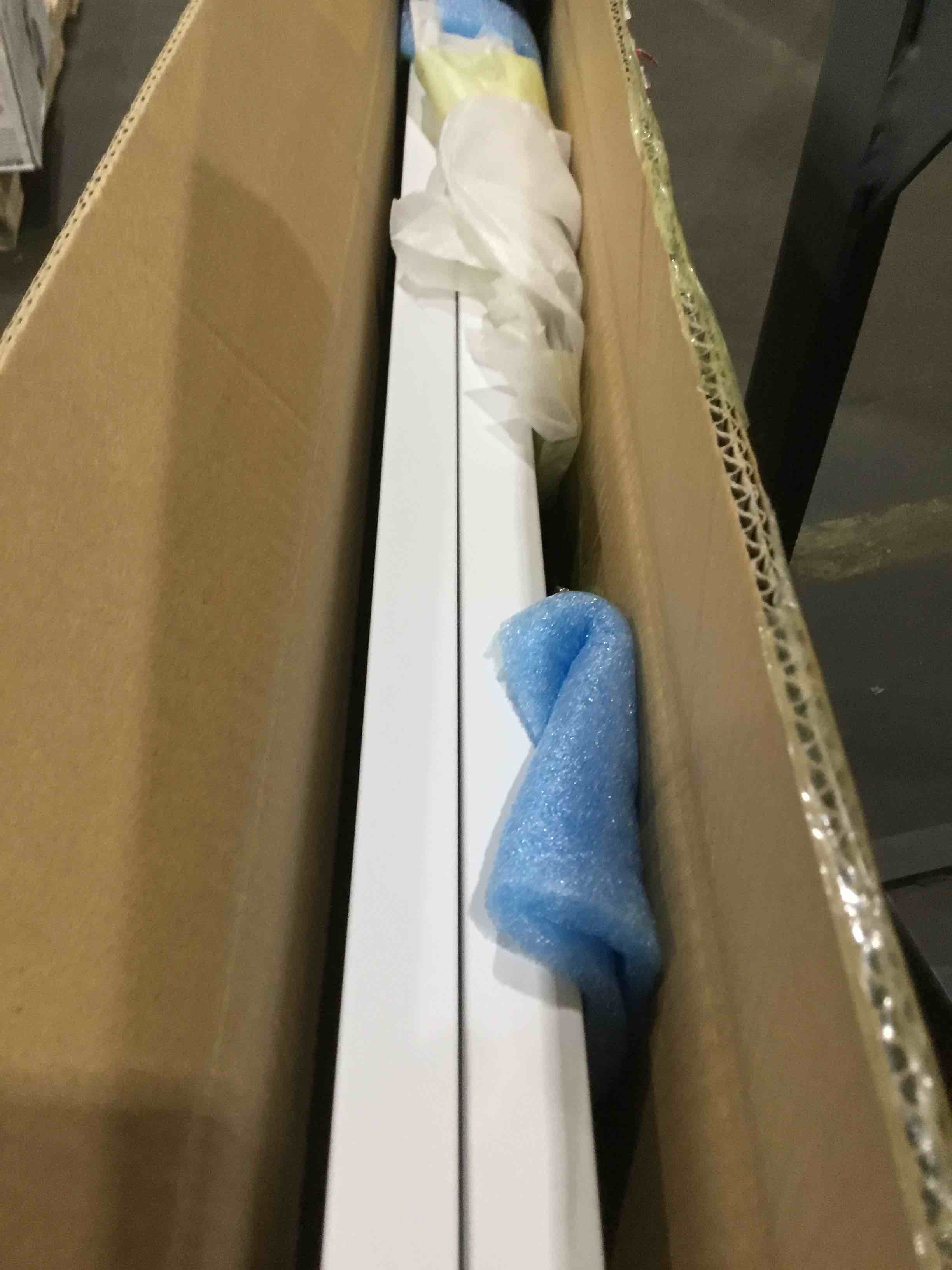 https://s3.amazonaws.com/lotting-images-prod/bidfta/GRA1796881_1747329035051.jpeg