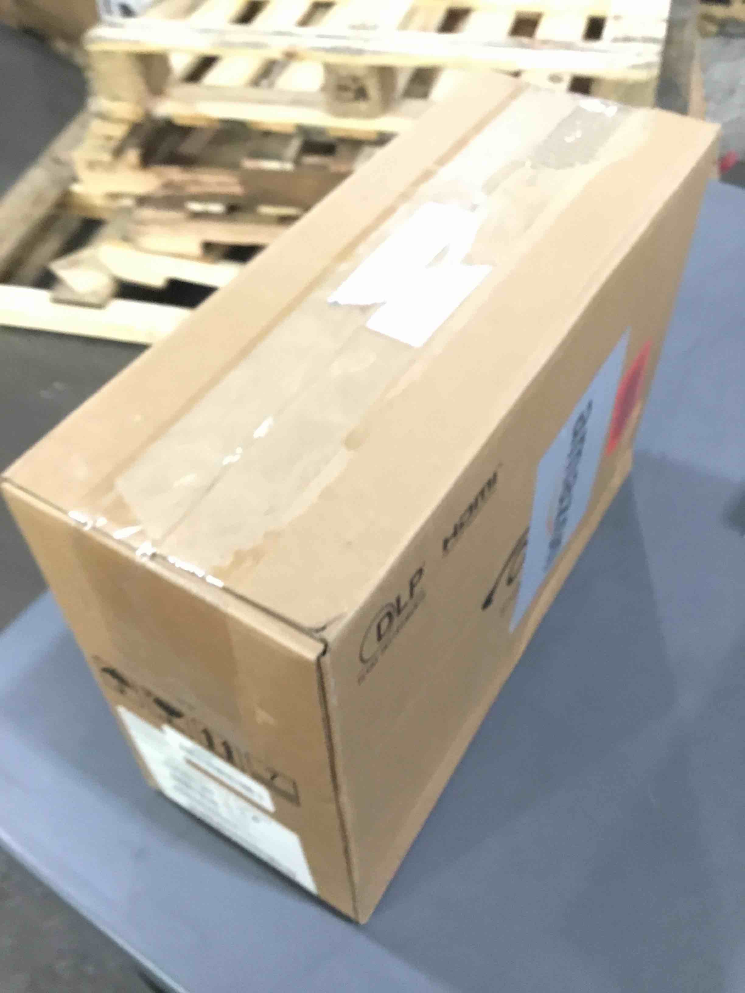 https://s3.amazonaws.com/lotting-images-prod/bidfta/GRA1797652_1748543116552.jpeg