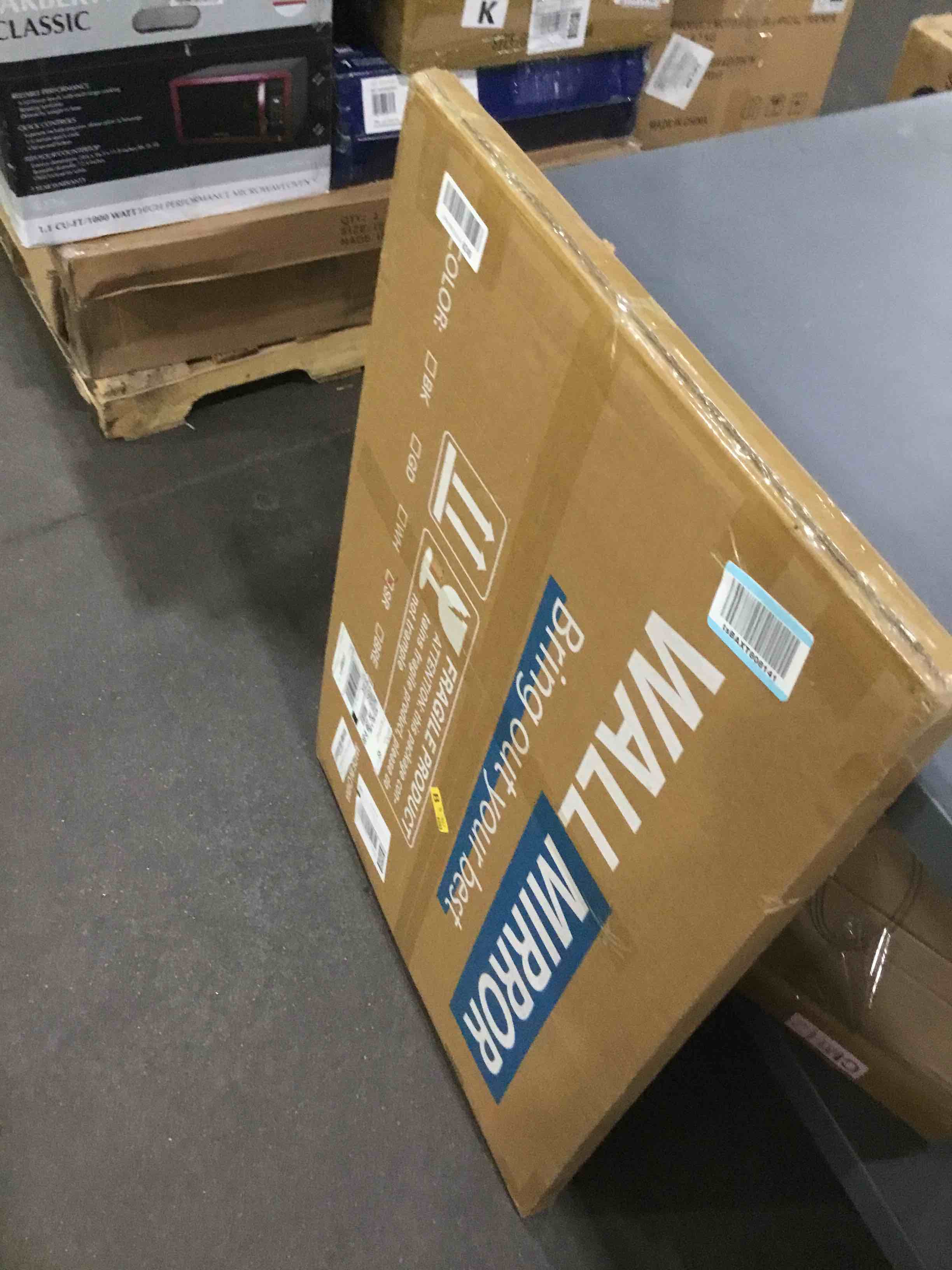 https://s3.amazonaws.com/lotting-images-prod/bidfta/GRA1797994_1749063480292.jpeg