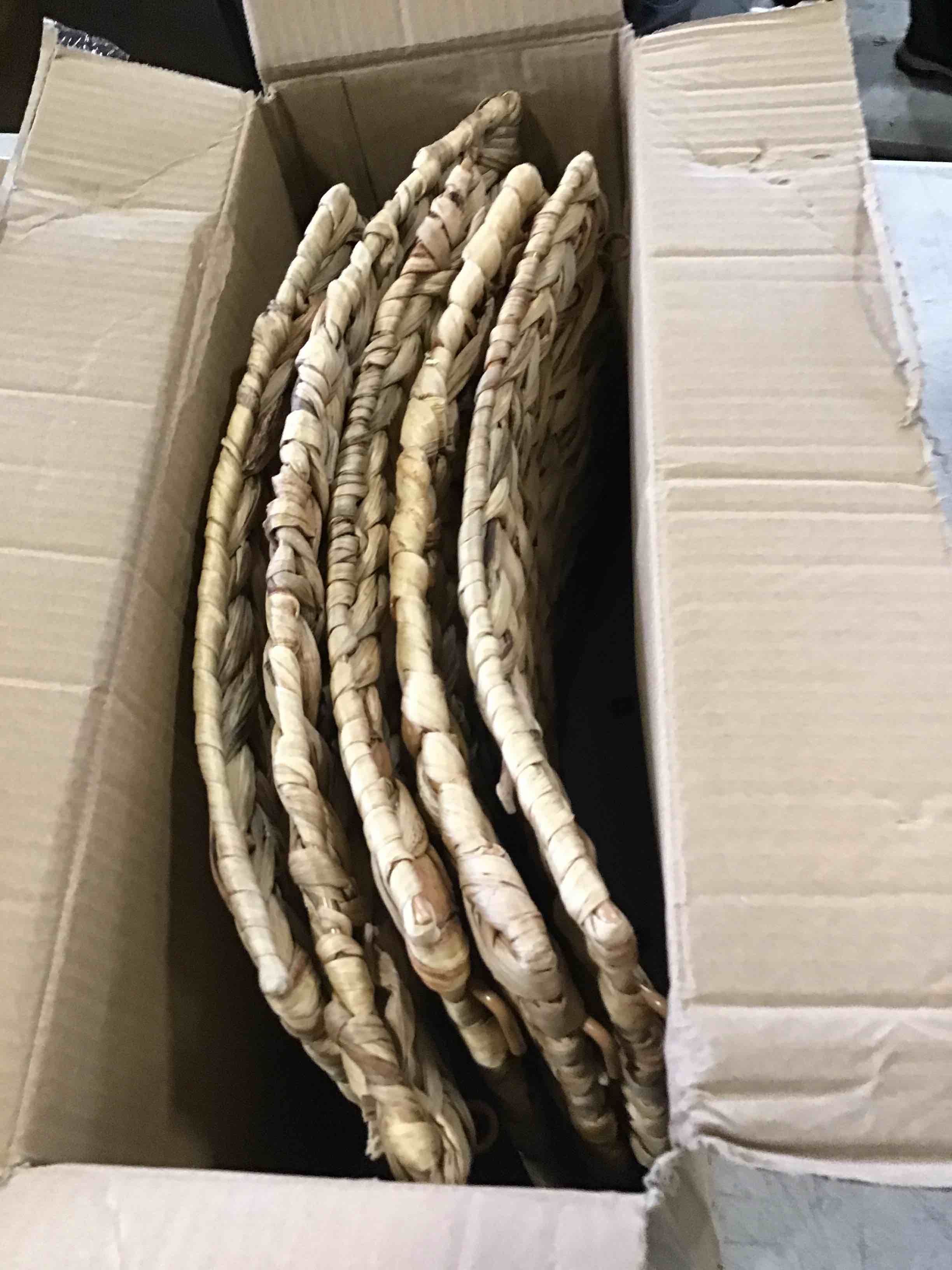 https://s3.amazonaws.com/lotting-images-prod/bidfta/GRA1865770_1736365078543.jpeg